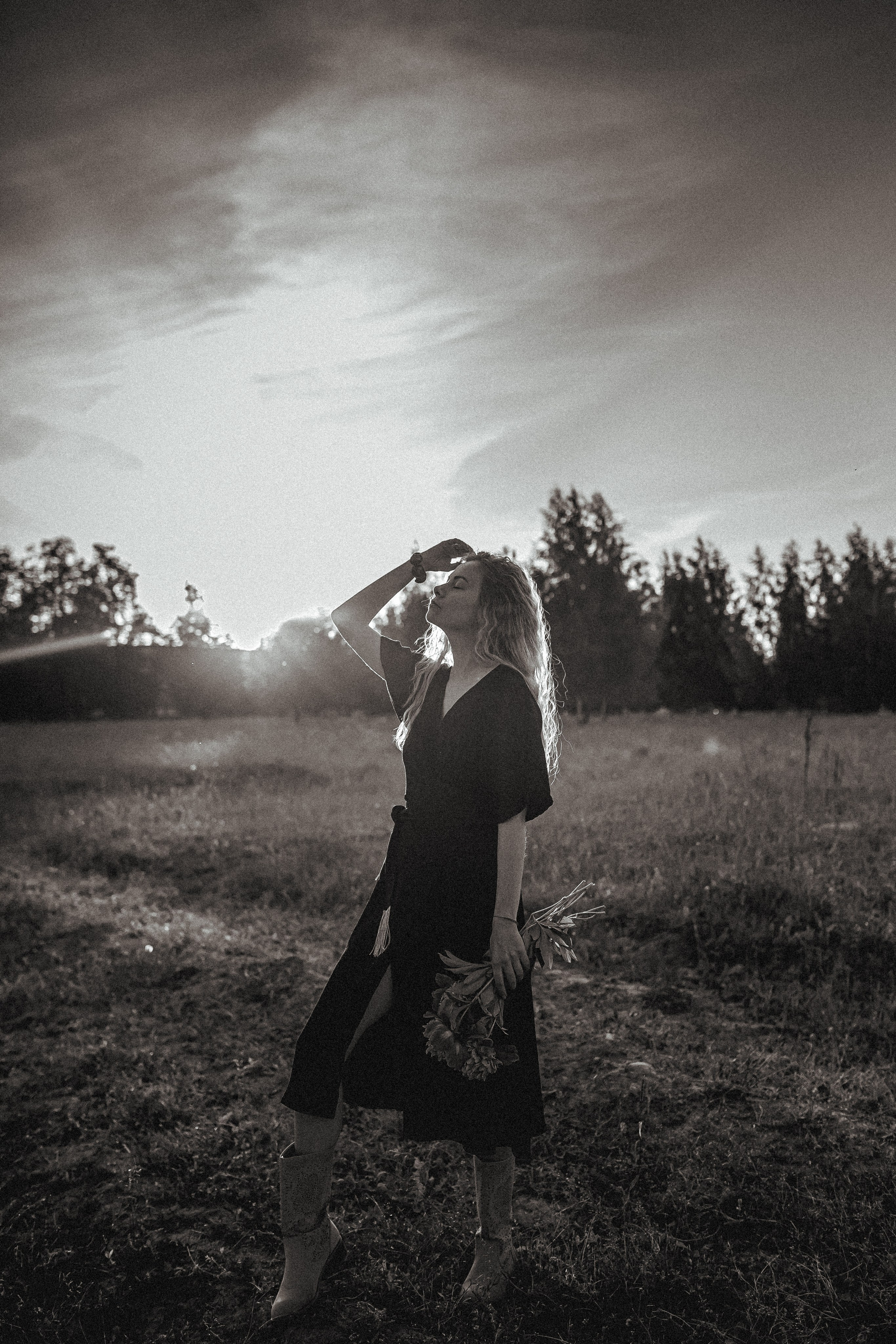 Мария. Лето. Поле. Фотограф в Москве Базанова Дарья