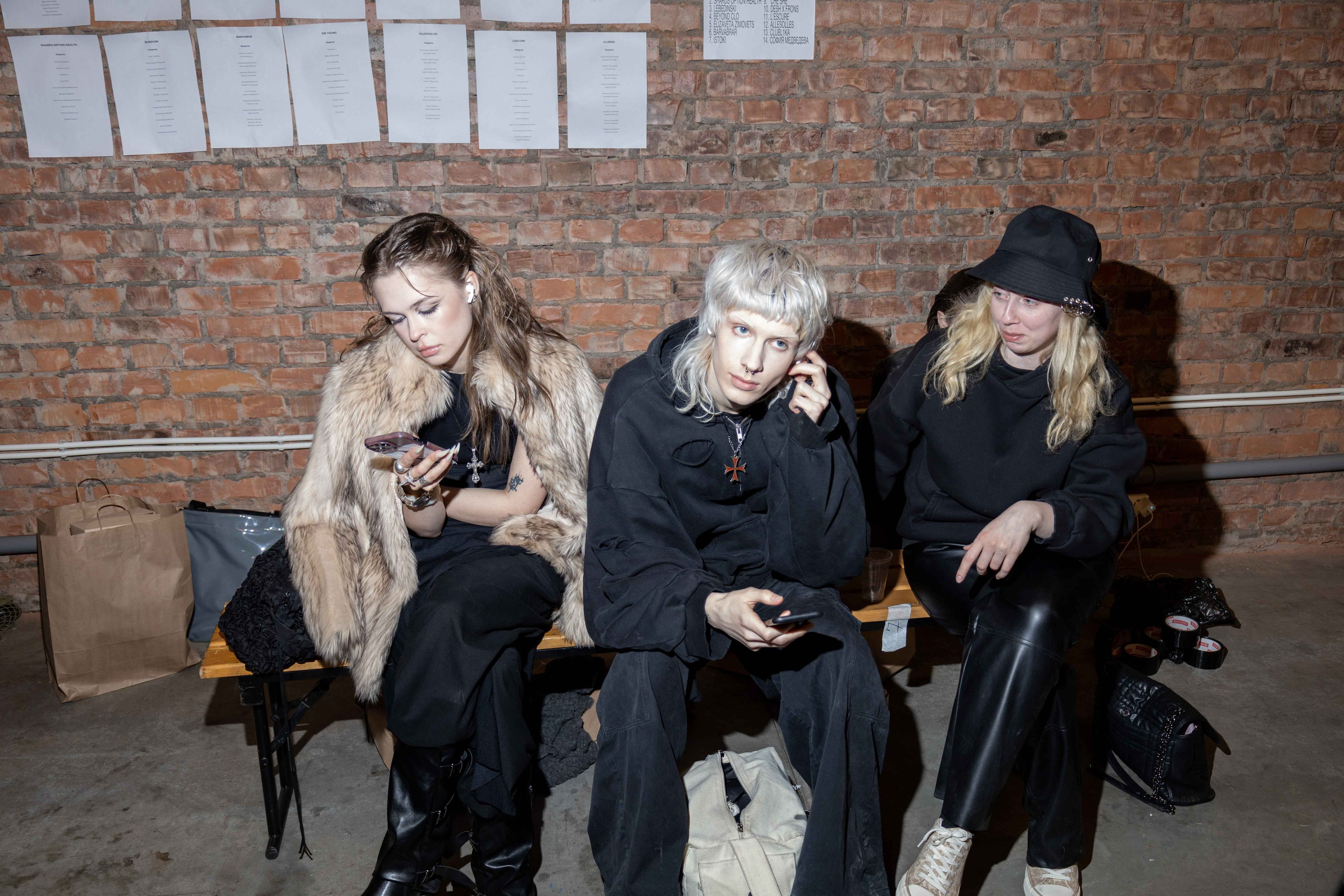 Auxi Backstage. VICTORIA SHU