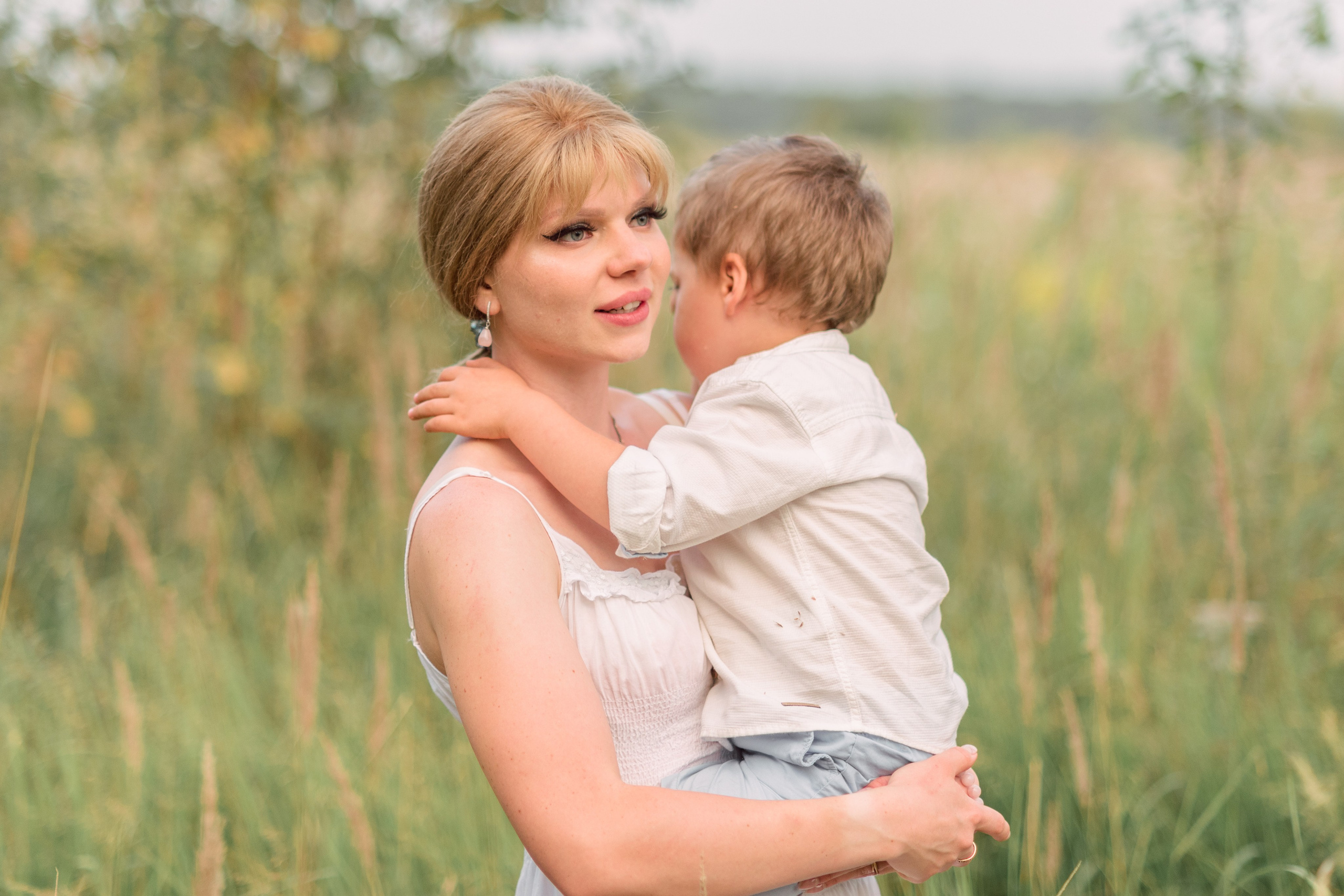 В поле. Фотограф Юлия Попова