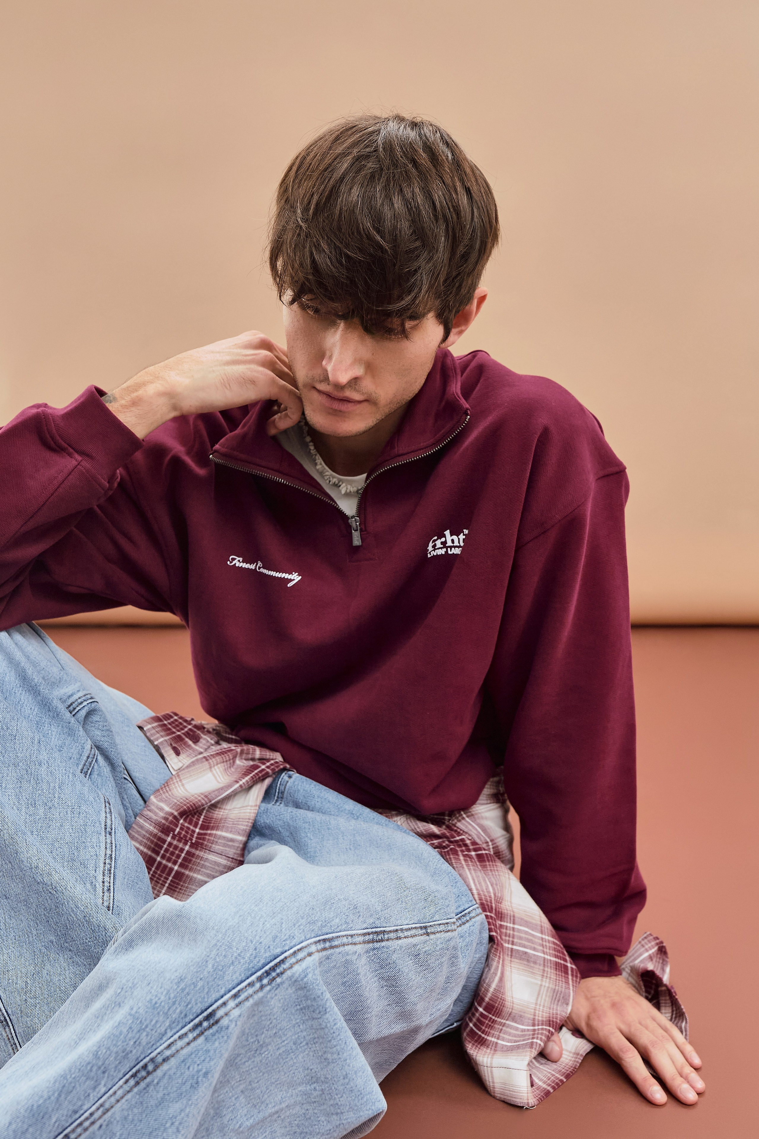 На бумажном фоне. Фотограф Москва| Вероника Полуэктова