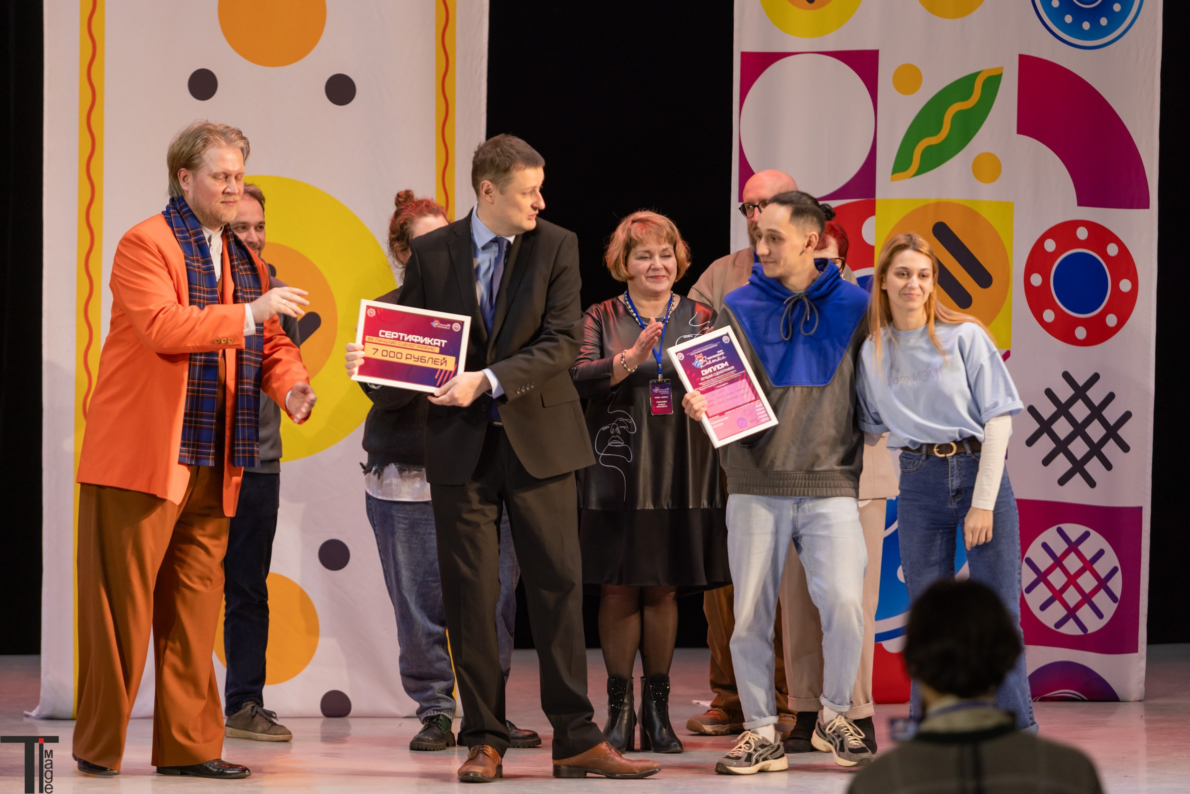 Театральная Вятка 2025. Имидж Технологии — репортажная фотография в Кирове Кировской области. Производство сувенирных магнитов, заливных этикеток и значков