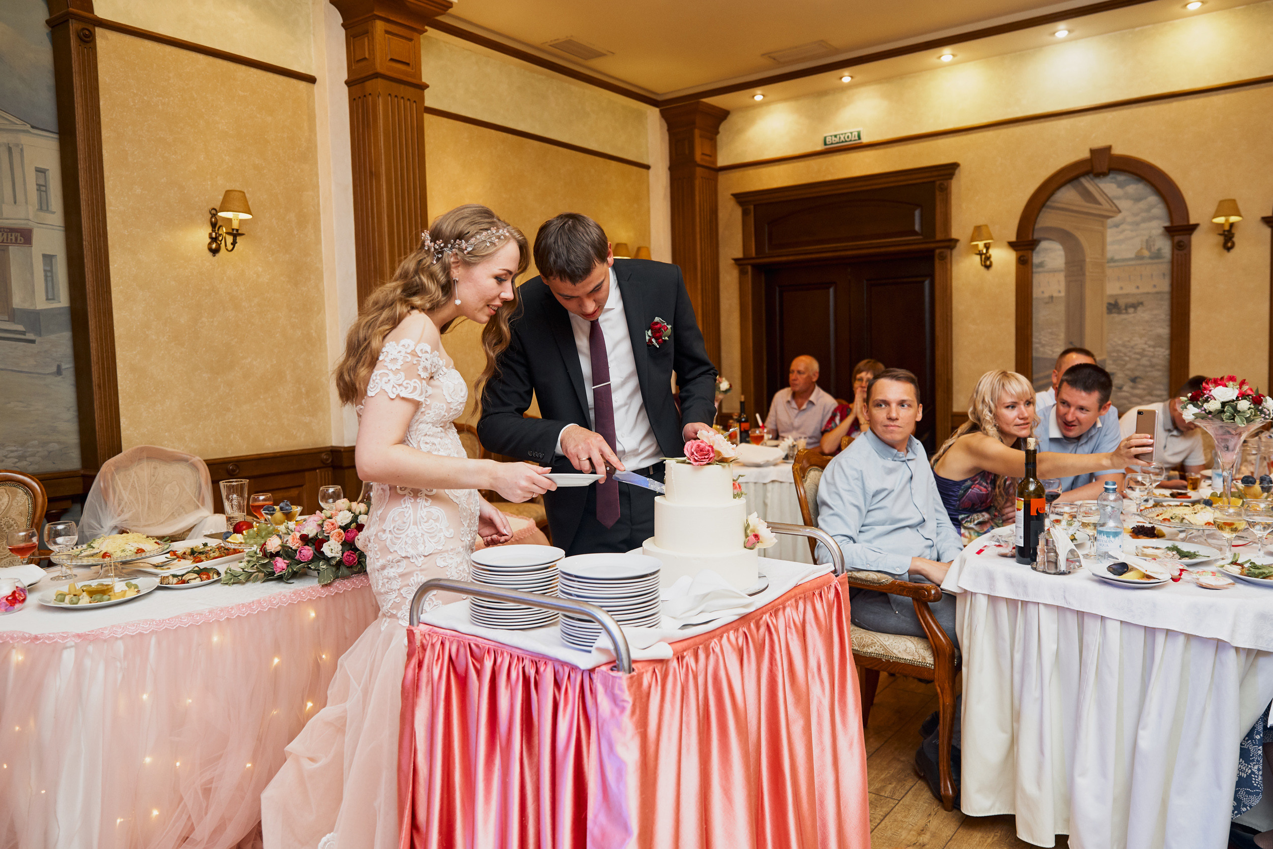 Солнечная свадьба в Губернаторском парке в Ярославле. Свадебный и семейный фотограф в Ярославле и Рыбинске Вячеслав Барышков