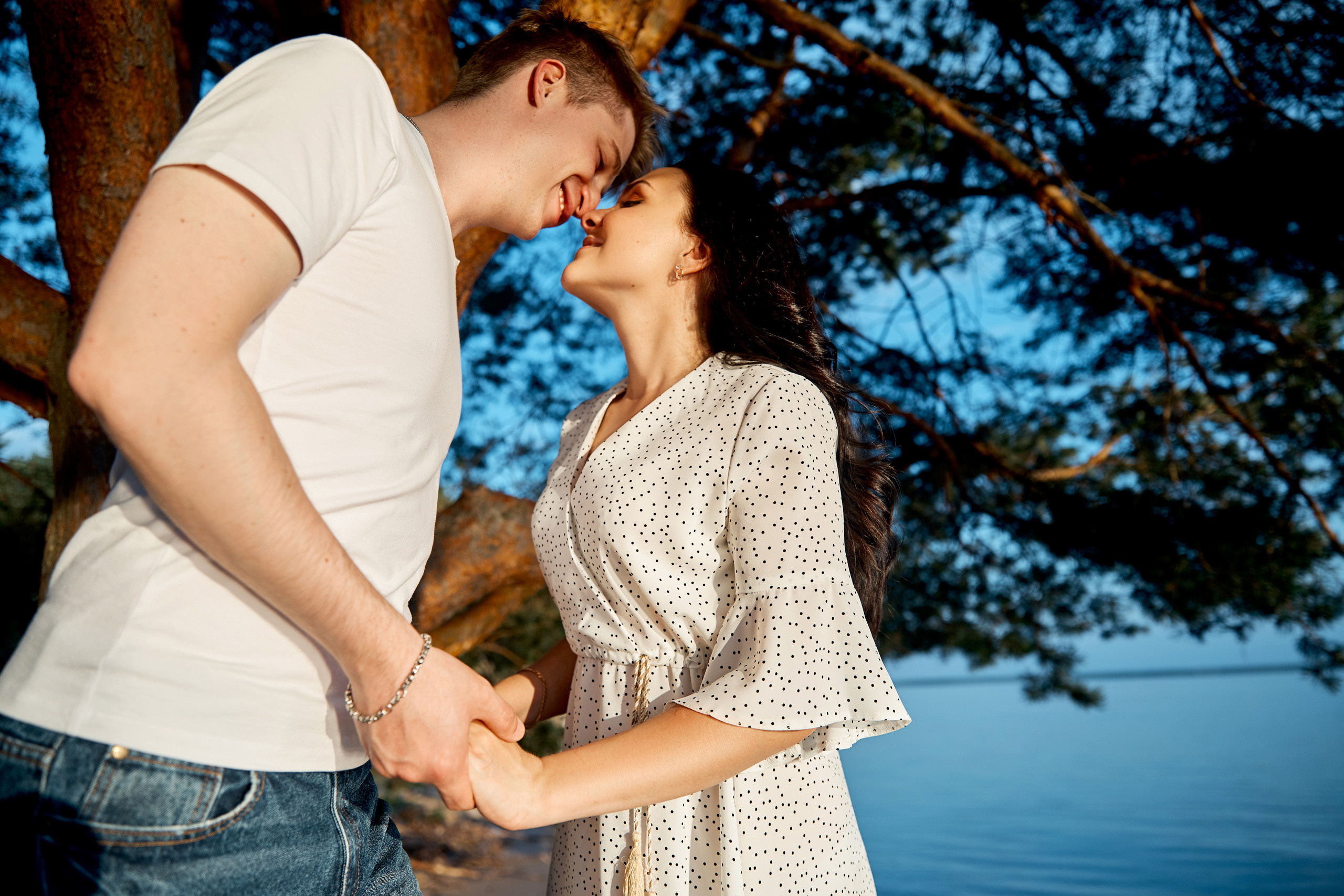 Нежность на закате. Свадебный и семейный фотограф в Ярославле и Рыбинске Вячеслав Барышков