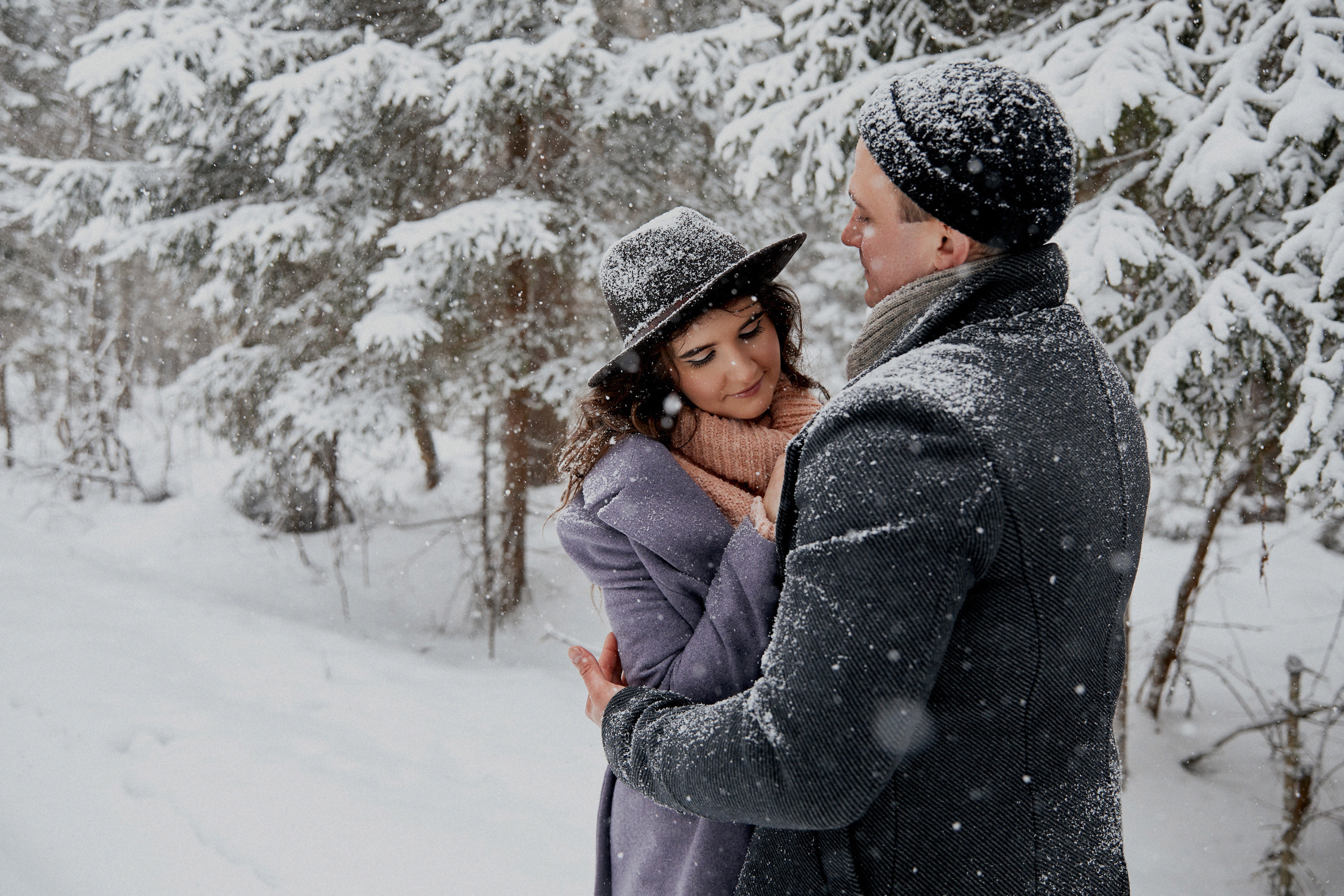 Снег, любовь и бенгальские огни. Свадебный и семейный фотограф в Ярославле и Рыбинске Вячеслав Барышков