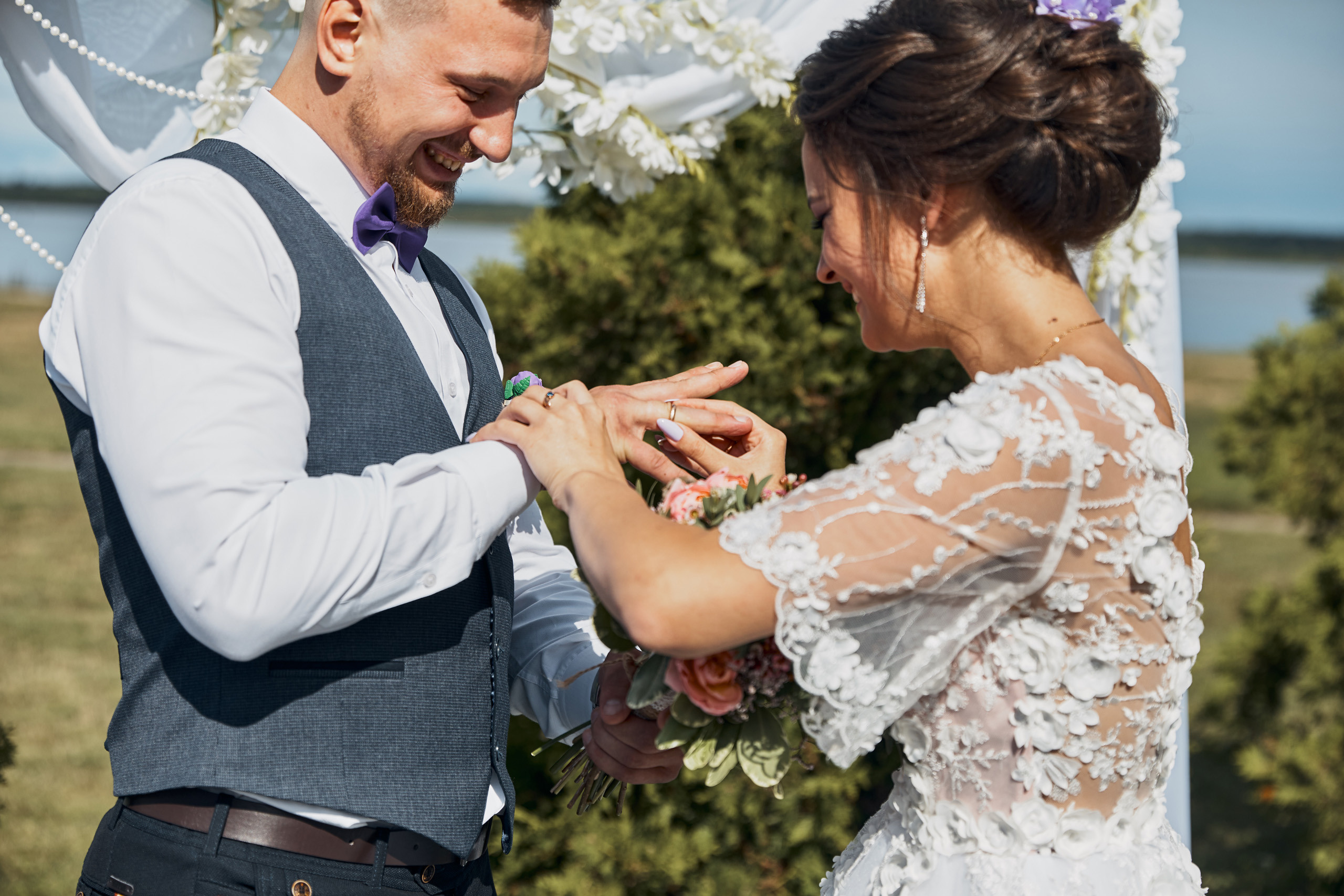 Нежность на берегу Волги. Свадебный и семейный фотограф в Ярославле и Рыбинске Вячеслав Барышков