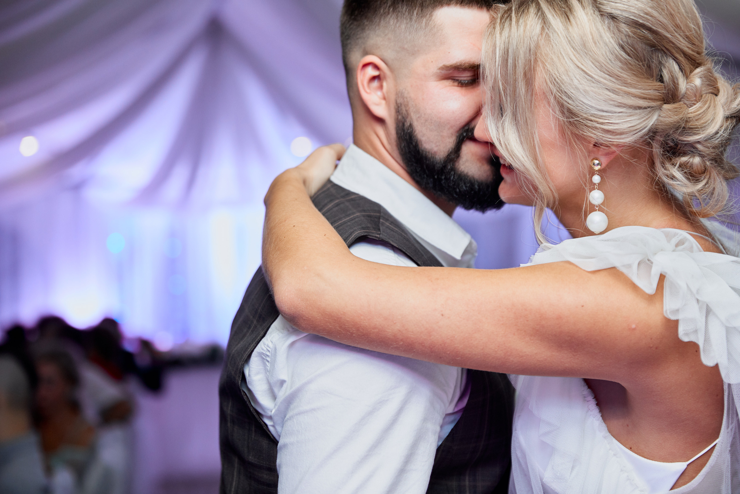 Красивая свадьба на берегу озера в Эко-Усадьбе-Никольское. Свадебный и семейный фотограф в Ярославле и Рыбинске Вячеслав Барышков