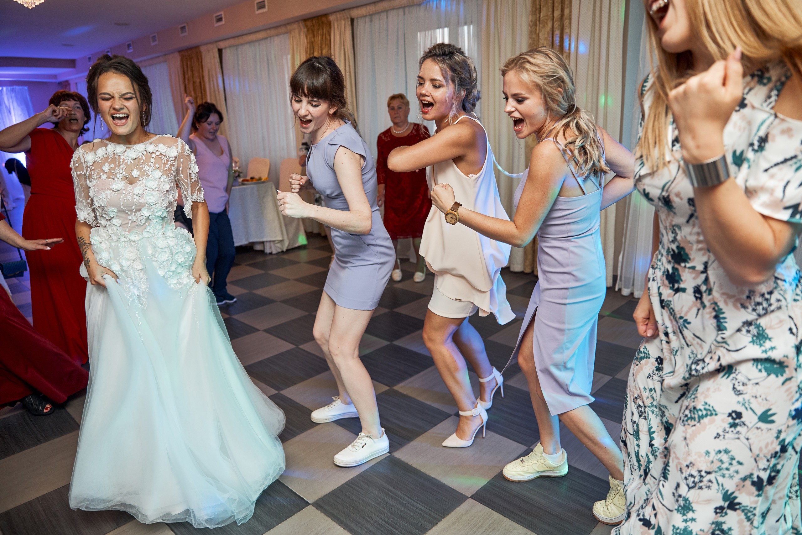 Нежность на берегу Волги. Свадебный и семейный фотограф в Ярославле и Рыбинске Вячеслав Барышков