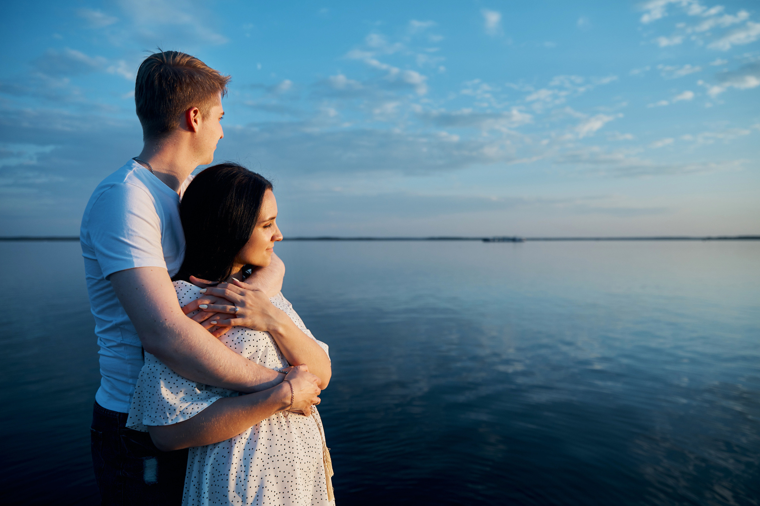 Нежность на закате. Свадебный и семейный фотограф в Ярославле и Рыбинске Вячеслав Барышков
