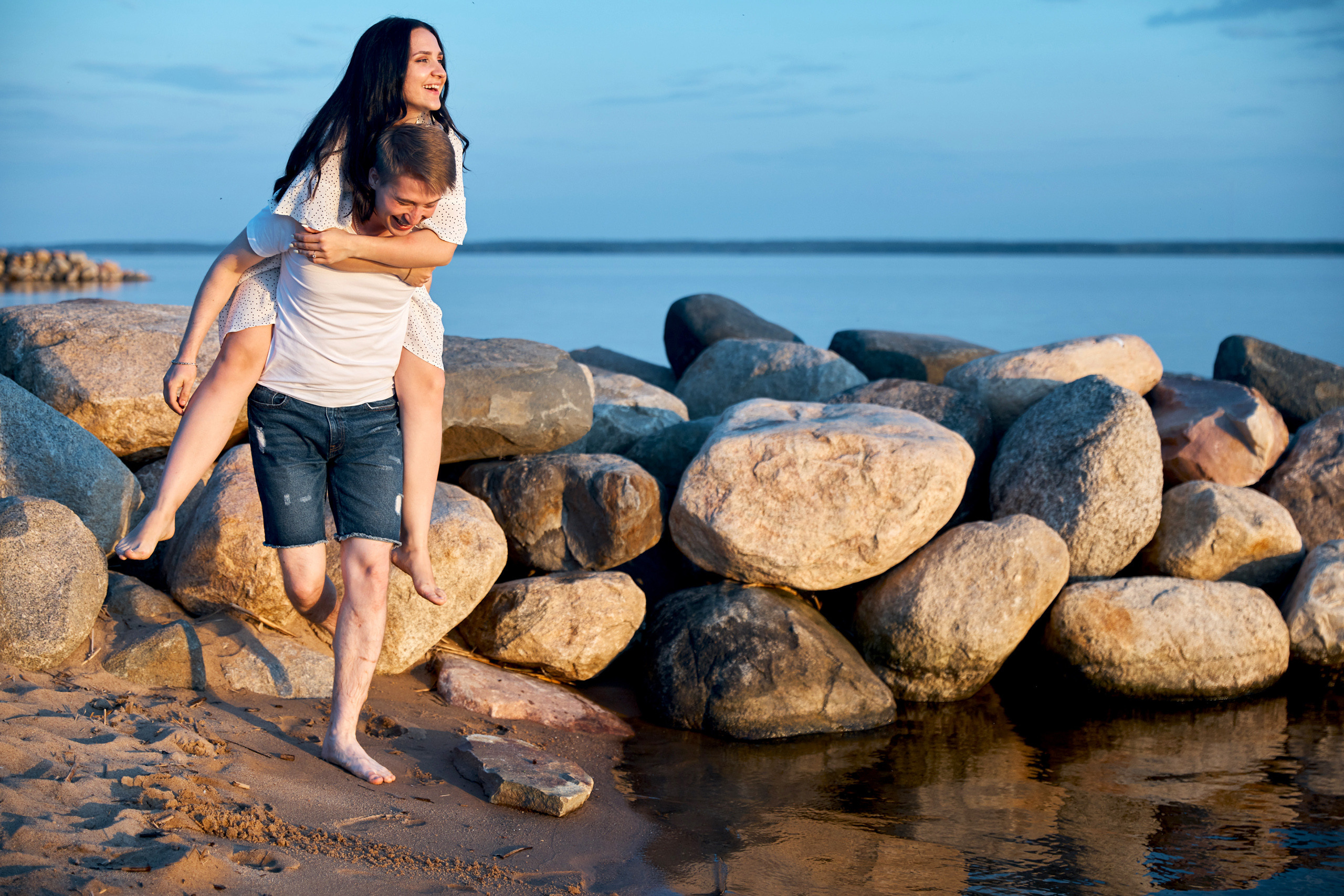 Нежность на закате. Свадебный и семейный фотограф в Ярославле и Рыбинске Вячеслав Барышков