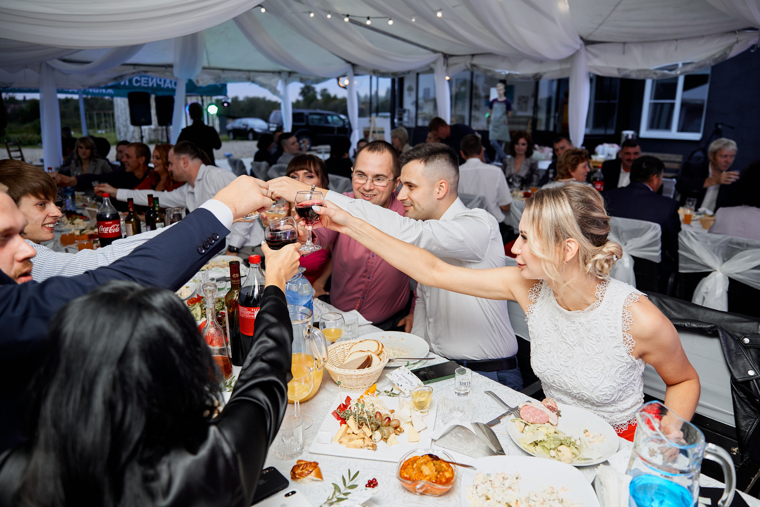 Красивая свадьба на берегу озера в Эко-Усадьбе-Никольское. Свадебный и семейный фотограф в Ярославле и Рыбинске Вячеслав Барышков