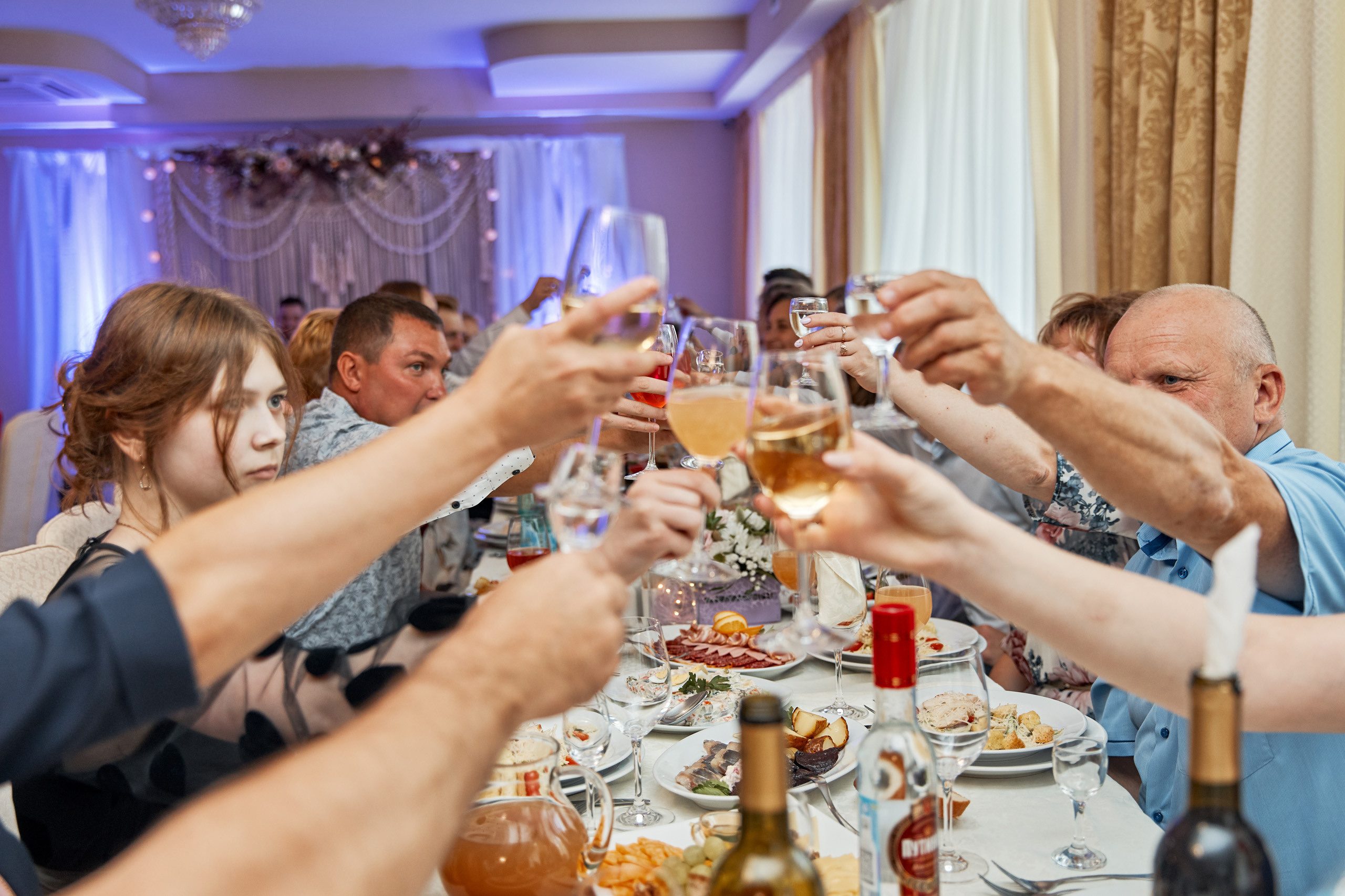 Нежность на берегу Волги. Свадебный и семейный фотограф в Ярославле и Рыбинске Вячеслав Барышков