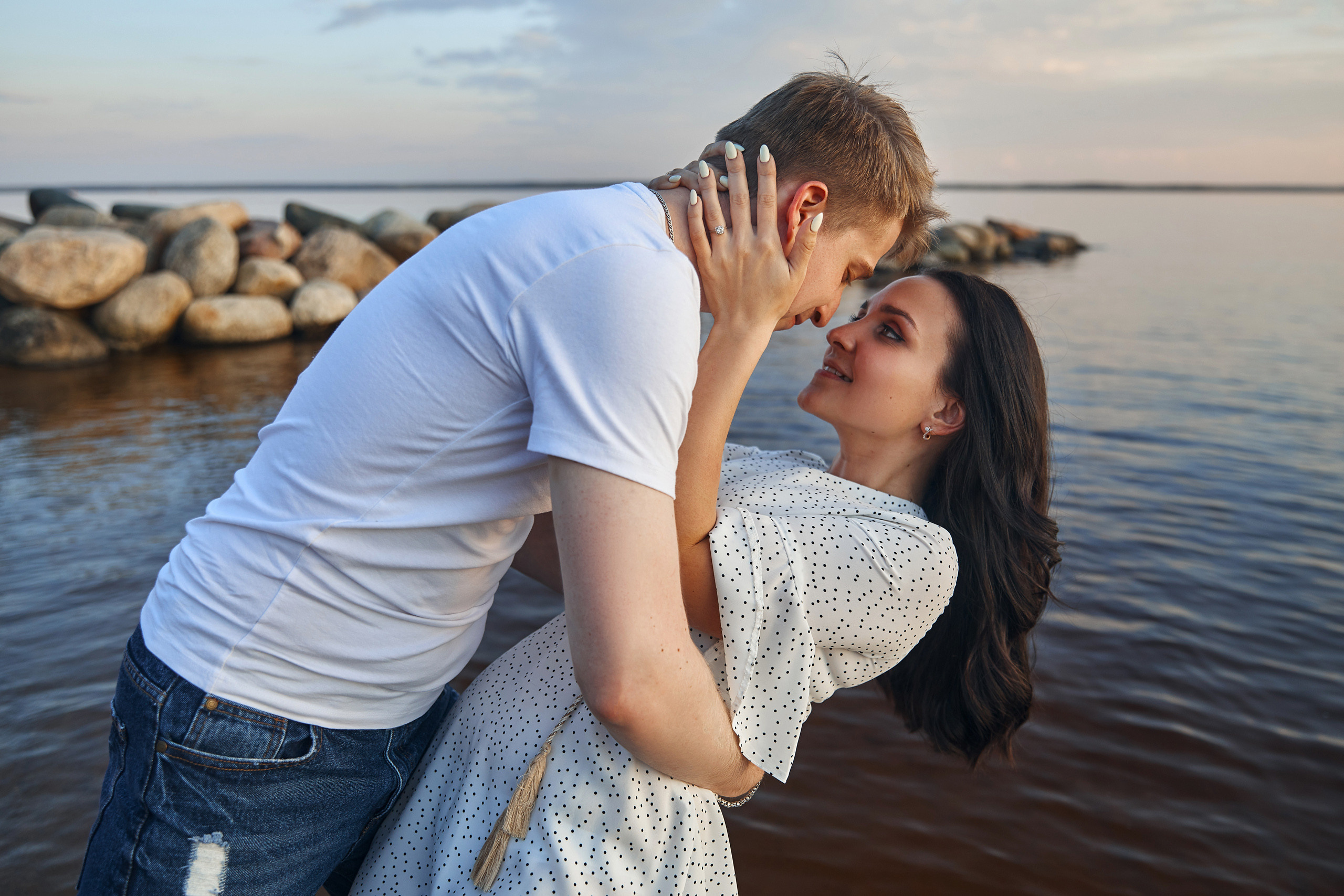 Нежность на закате. Свадебный и семейный фотограф в Ярославле и Рыбинске Вячеслав Барышков