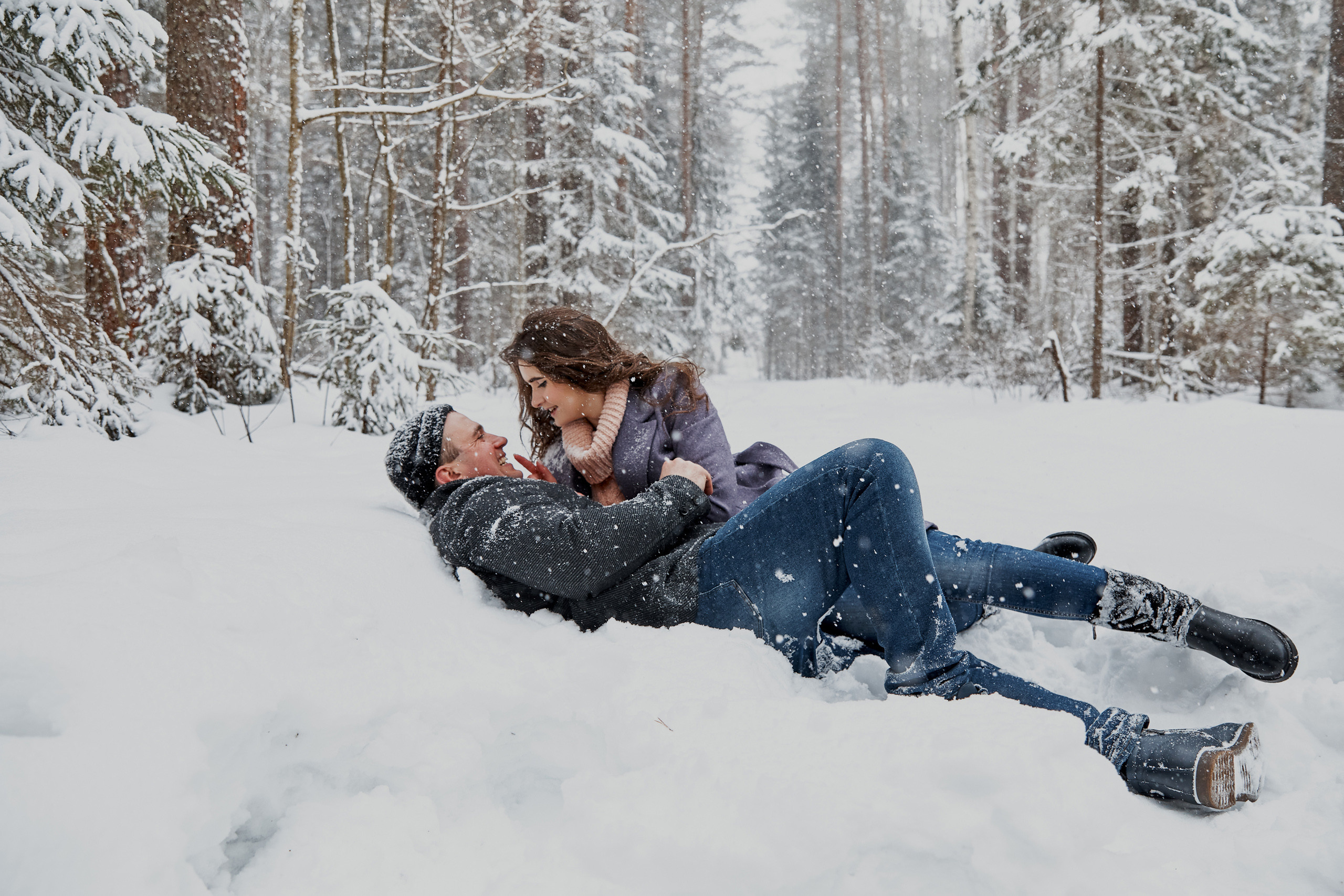 Снег, любовь и бенгальские огни. Свадебный и семейный фотограф в Ярославле и Рыбинске Вячеслав Барышков