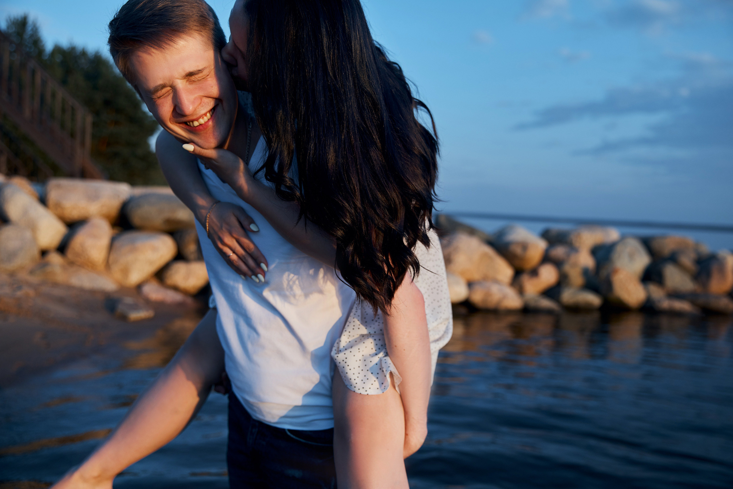 Нежность на закате. Свадебный и семейный фотограф в Ярославле и Рыбинске Вячеслав Барышков