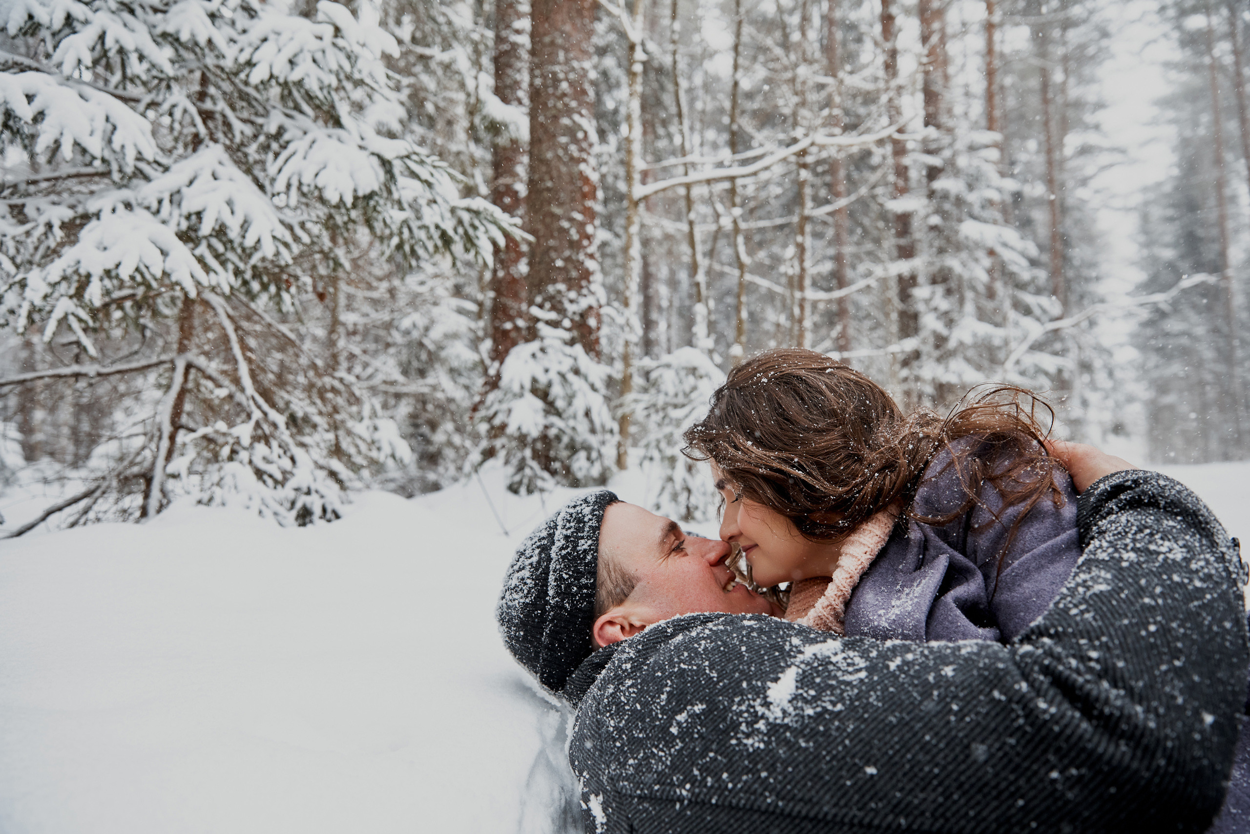 Снег, любовь и бенгальские огни. Свадебный и семейный фотограф в Ярославле и Рыбинске Вячеслав Барышков