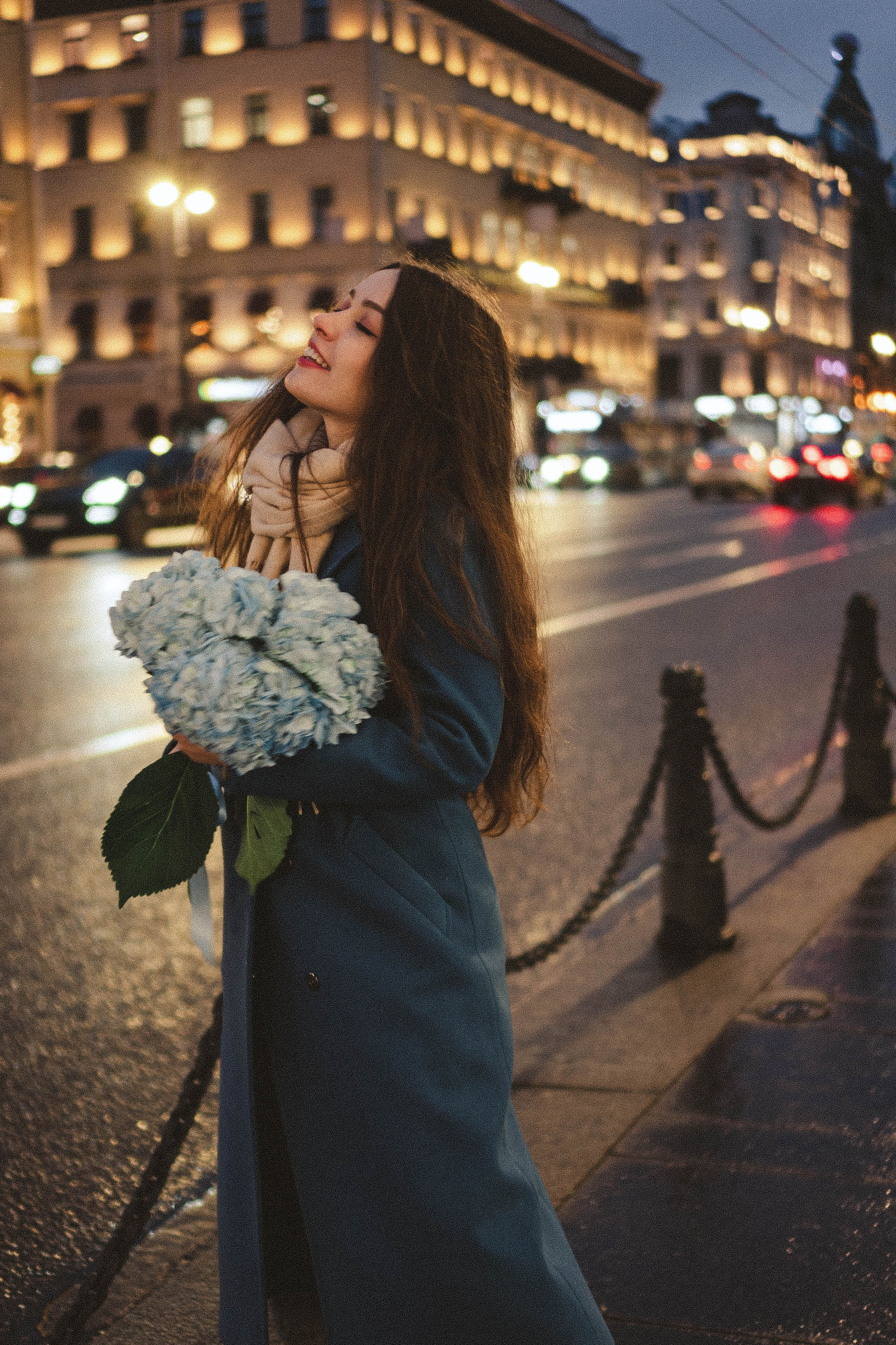 Прогулочная фотосессия по центру. Профессиональный фотограф, Санкт-Петербург — Виктория Богомолова