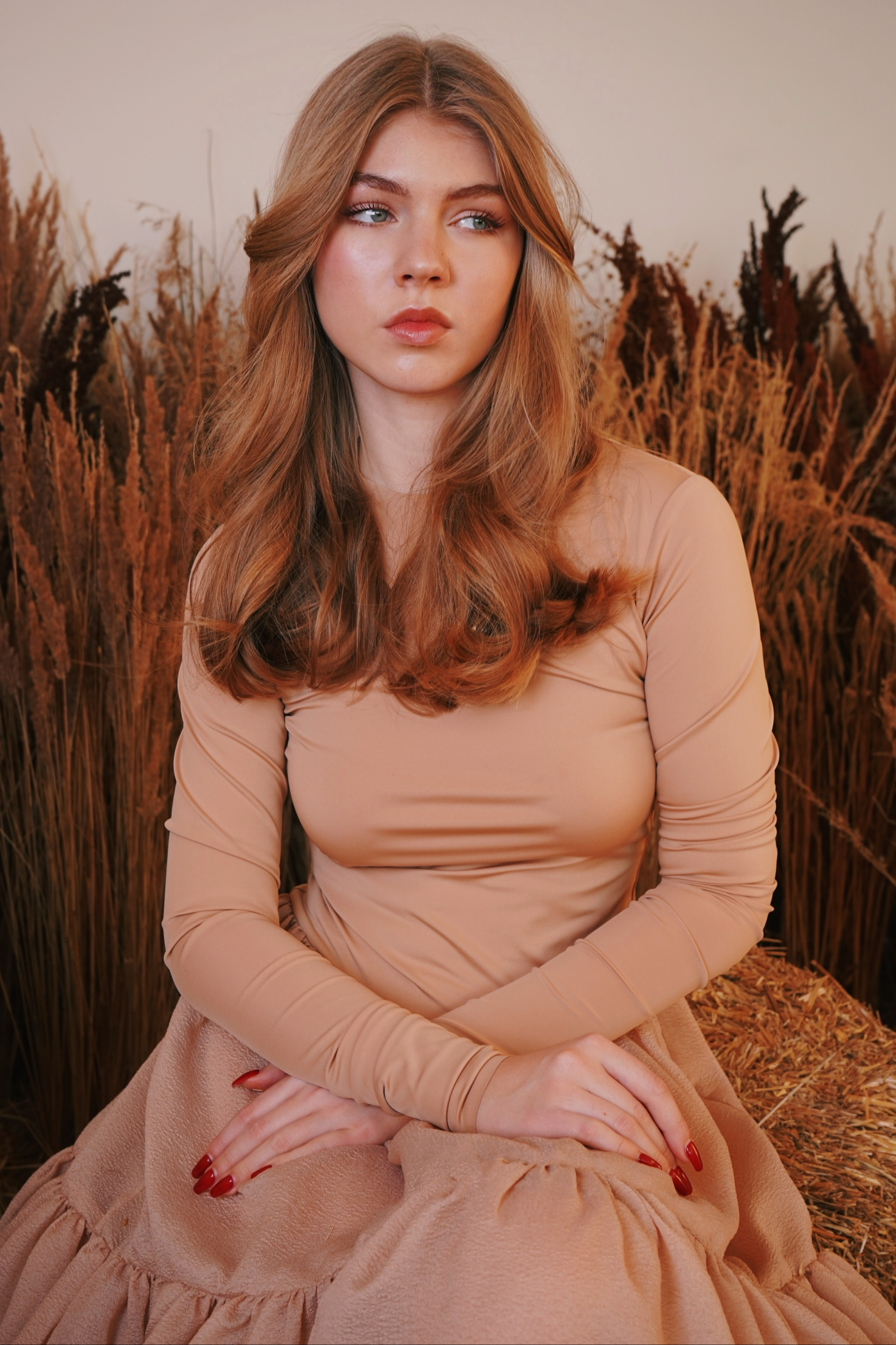 София, студия. Женский фотограф в Москве Уварова Анастасия