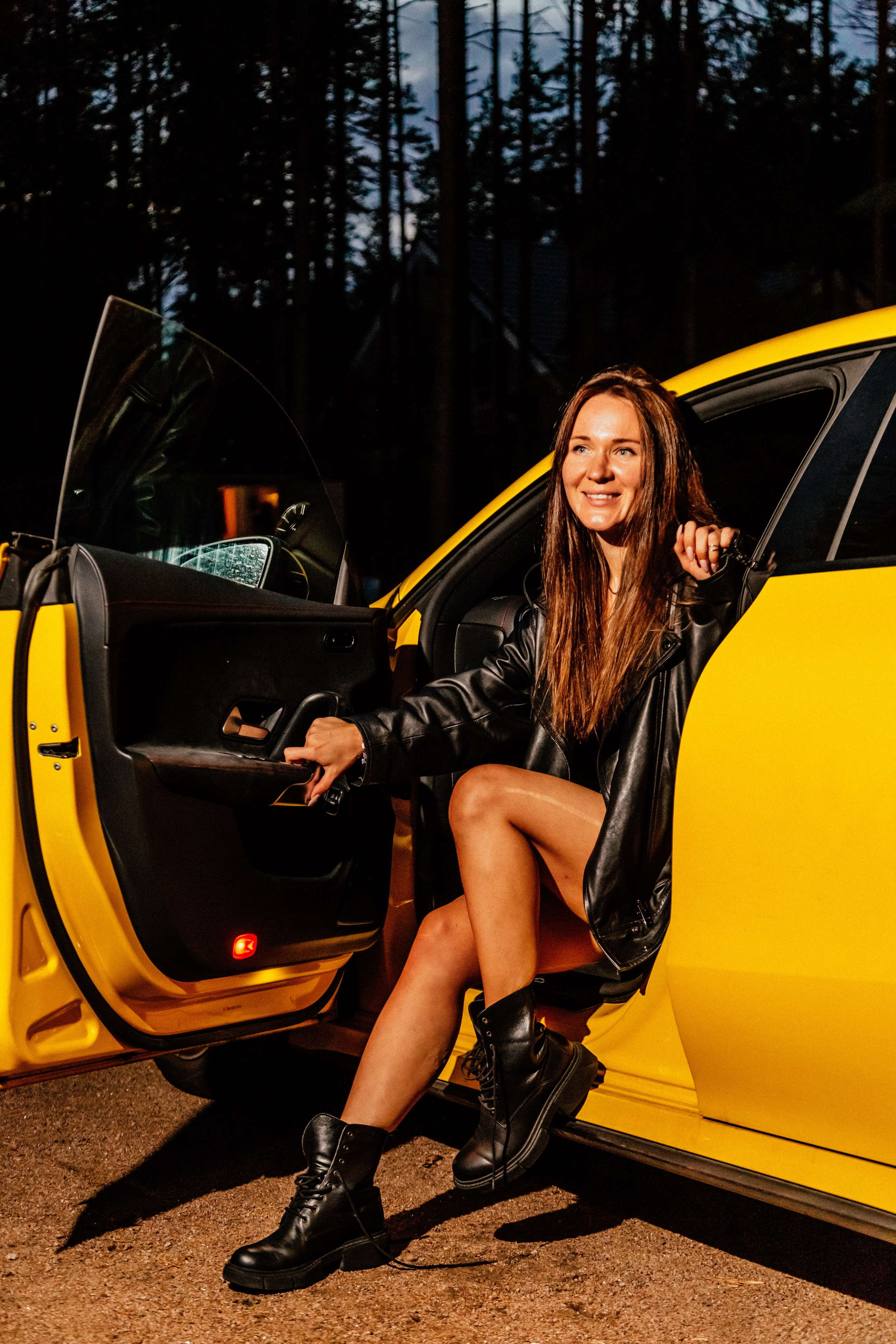 Фотосет с машиной. Семейный фотограф Любовь Саркеева