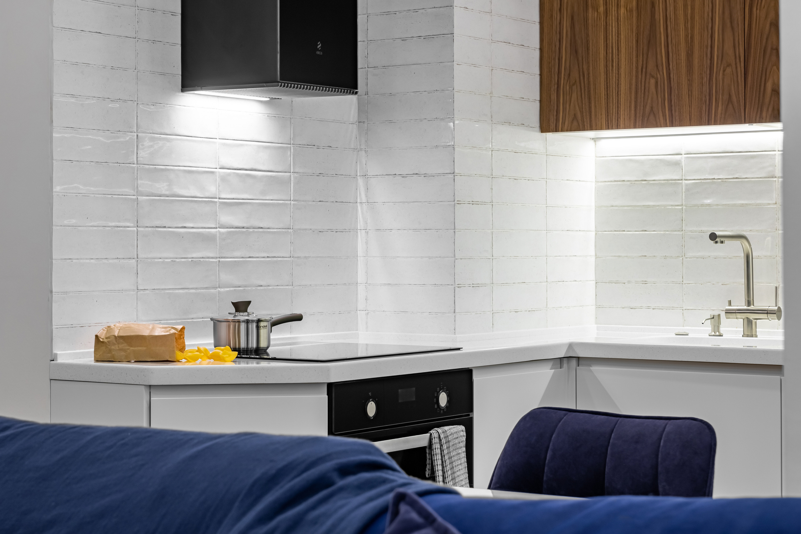 Эко Мебель. Кухня с элементами шпона. г. Краснодар. Интерьерный фотограф в Краснодарском крае Светлана Шурлова