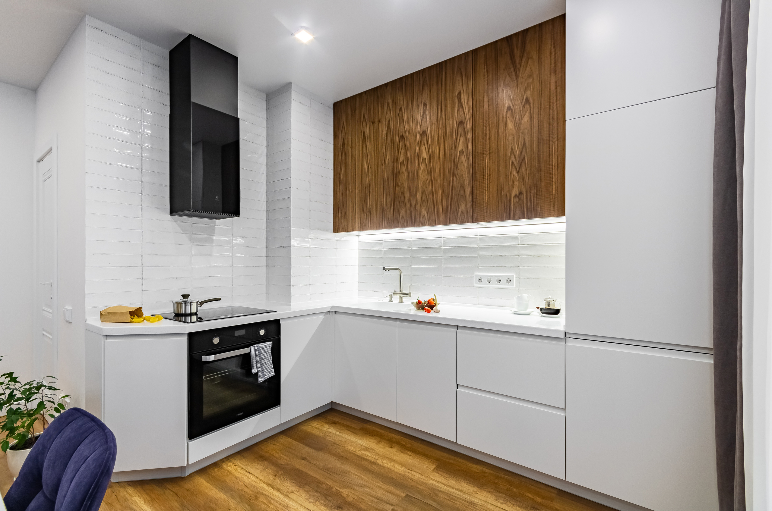 Эко Мебель. Кухня с элементами шпона. г. Краснодар. Интерьерный фотограф в Краснодарском крае Светлана Шурлова