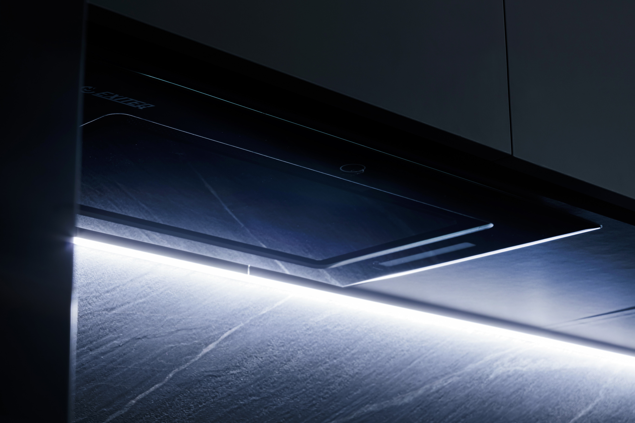 Эко Мебель. Темная кухня в ст. Елизаветинской. Интерьерный фотограф в Краснодарском крае Светлана Шурлова