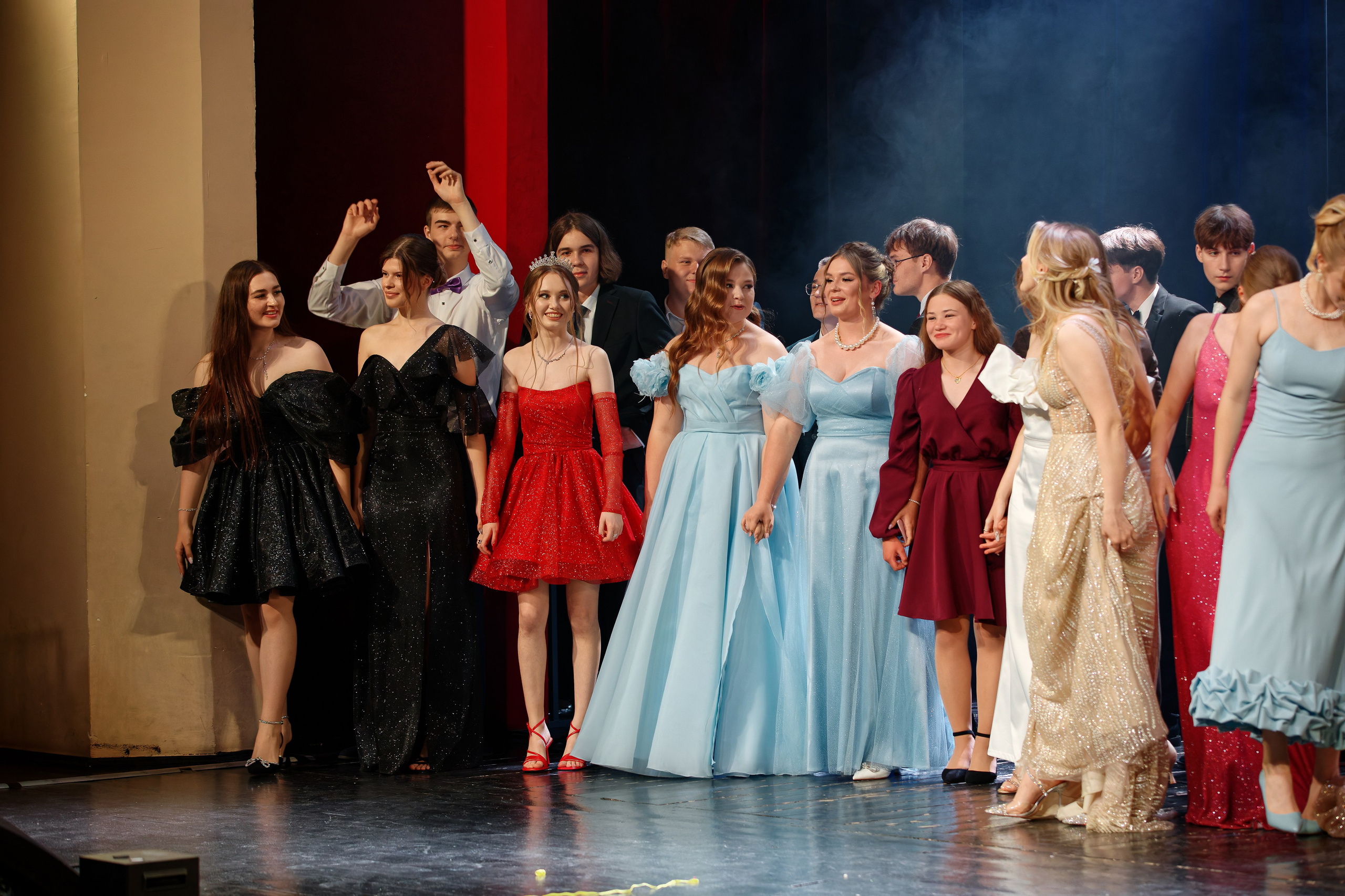 Выпускной школы 56 11Б. Семейный фотограф — Макс Белогрудов