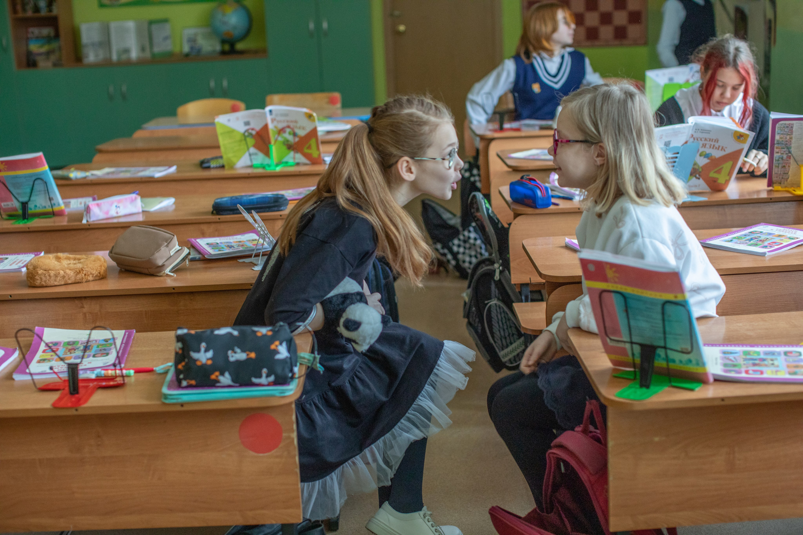 Фотографии из альбома для 4 класса. Семейный и детский фотограф Елена Коловицкова