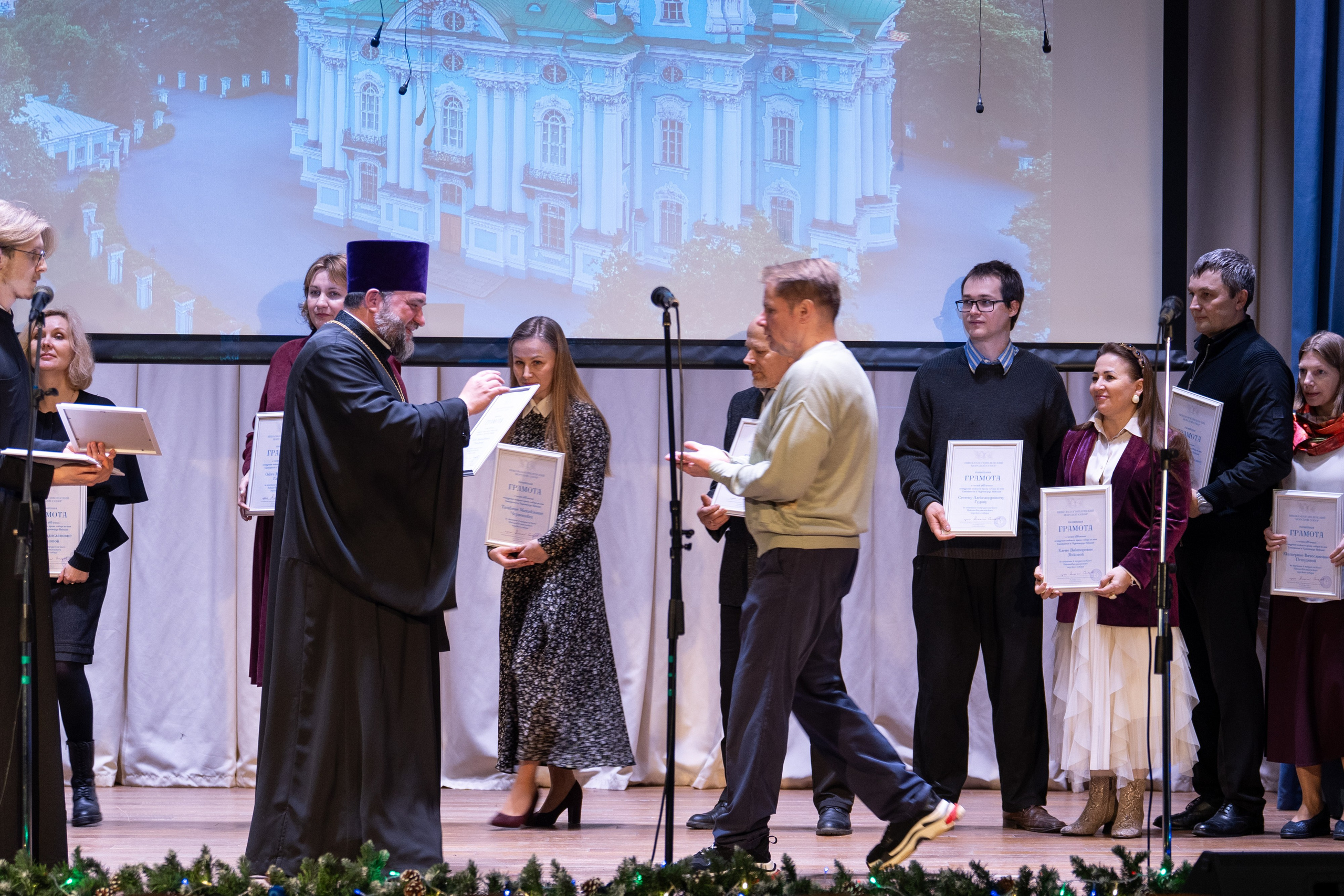 Праздничный концерт в честь 265 летия освящения нижнего храма собора во имя Святителя и Чудотворца Николая. НИКОЛО-БОГОЯВЛЕНСКИЙ МОРСКОЙ СОБОР