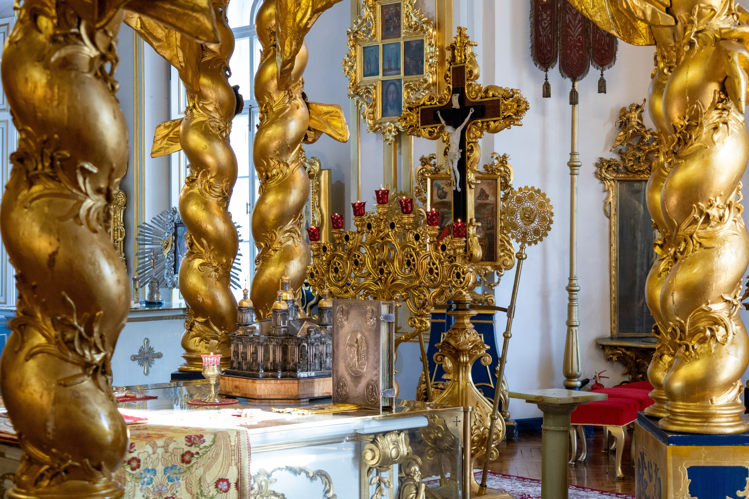 НЕДЕЛЯ 13-Я ПО ПЯТИДЕСЯТНИЦЕ. ГЛАС 4-Й. ПЕРЕНЕСЕНИЕ МОЩЕЙ АП. ВАРФОЛОМЕЯ. АП. ОТ 70-ТИ ТИТА, ЕП. КРИТСКОГО. НИКОЛО-БОГОЯВЛЕНСКИЙ МОРСКОЙ СОБОР