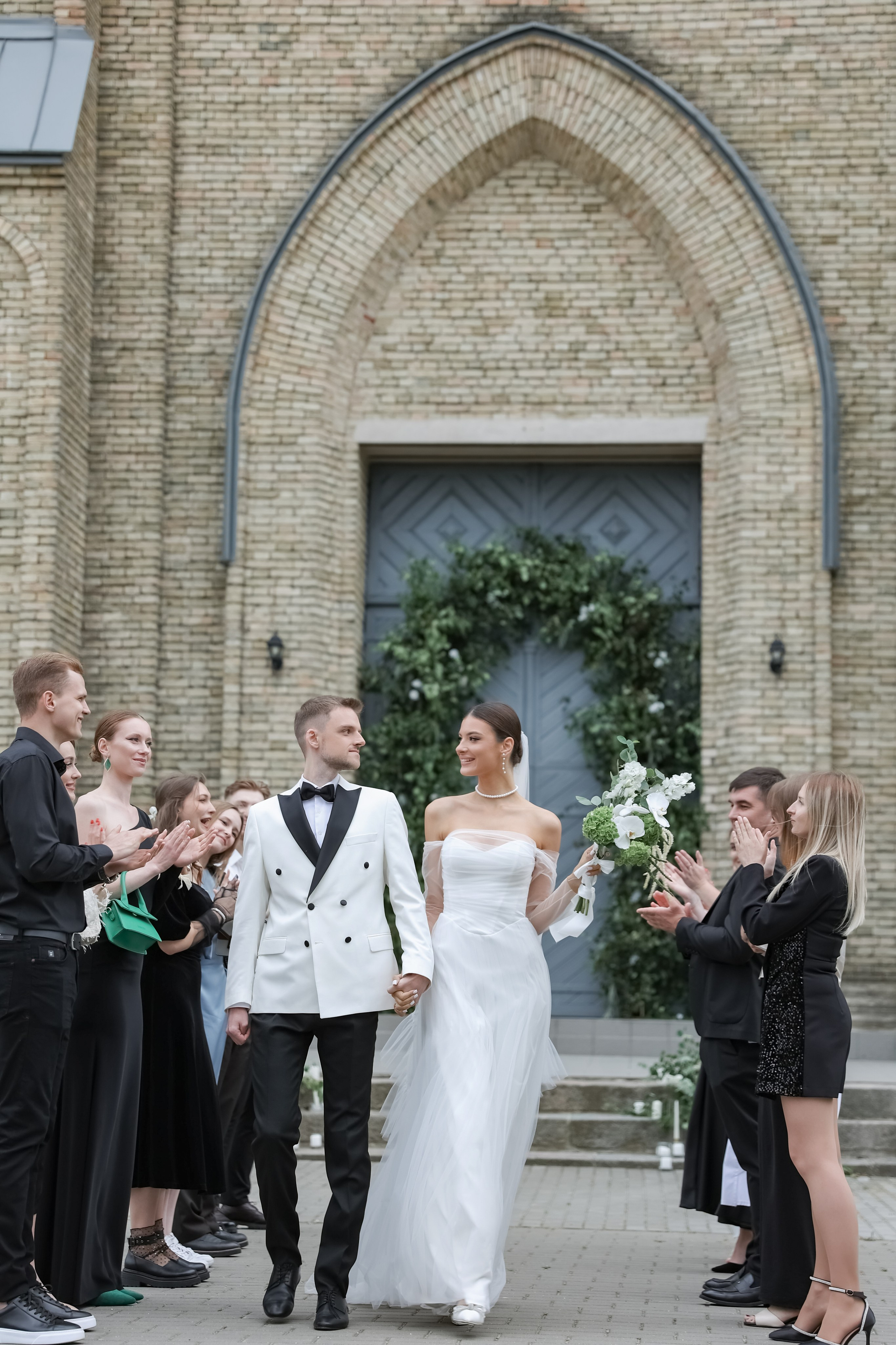 Кирилл и Виктория. Свадебные фотограф и видеограф в Минске Голдосовы Марина и Вадим