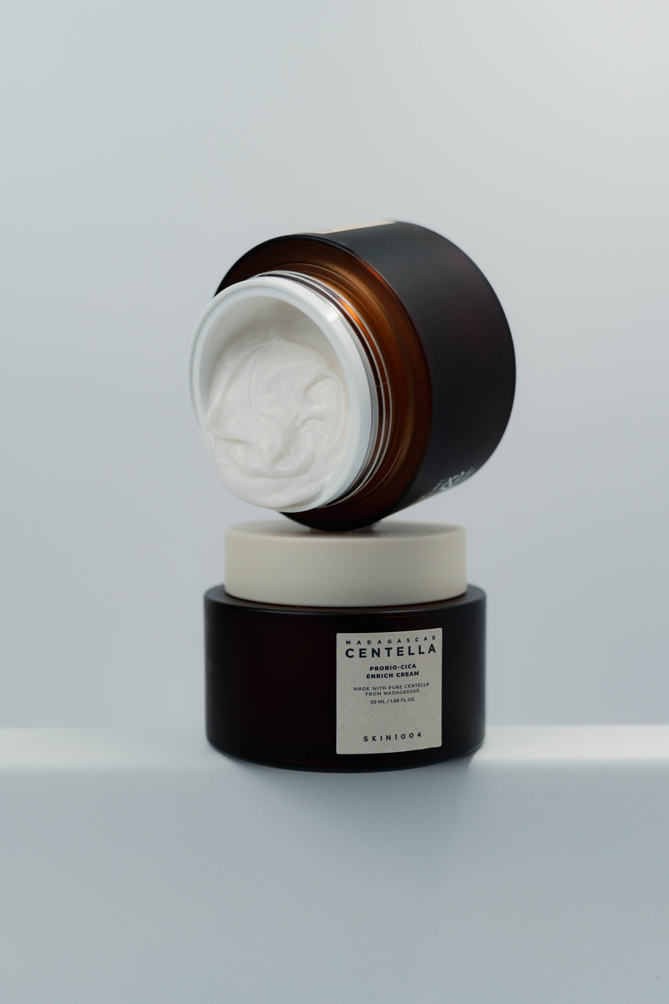 Уходовая косметика. Предметный фотограф Санкт-Петербург