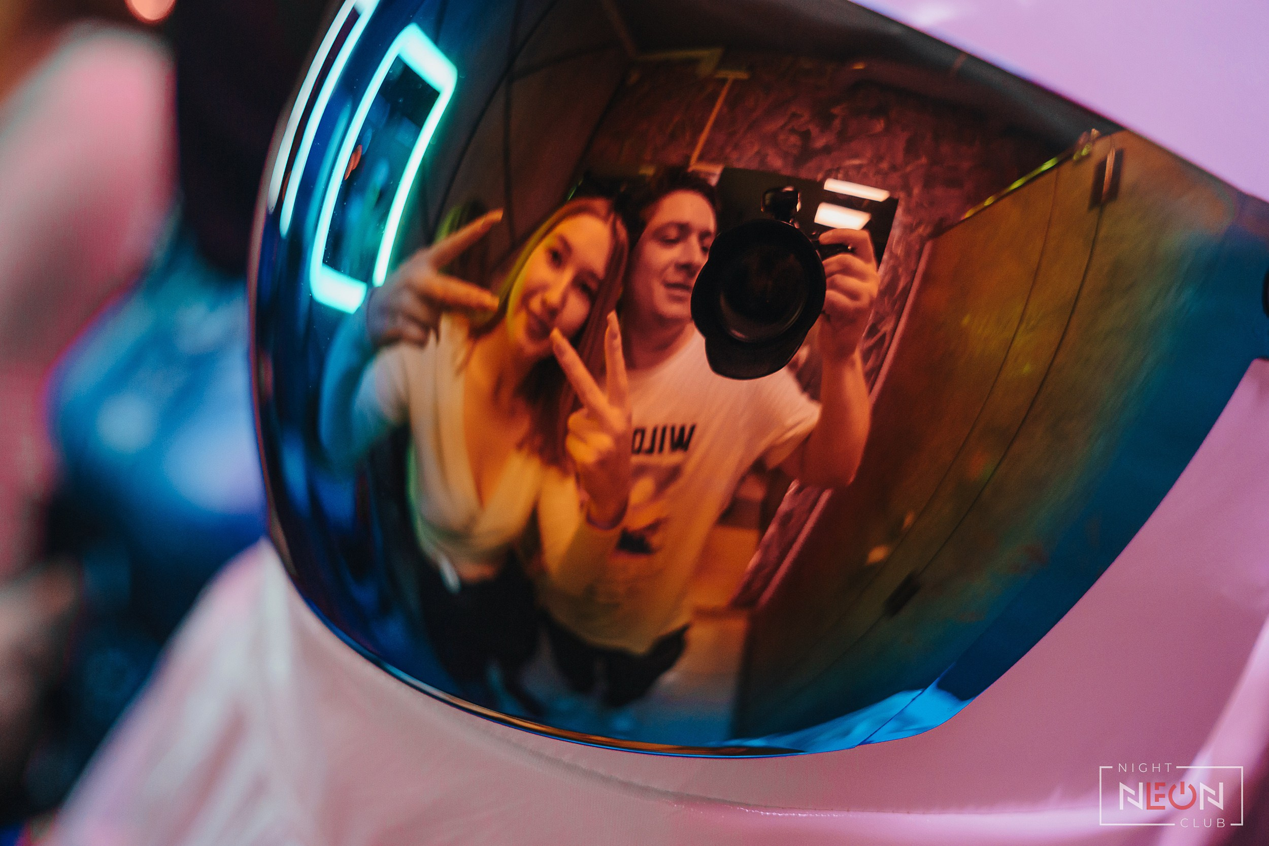 Ночной клуб НЕОН | Фотоотчеты NEON Барнаул. Репортажный (Event) фотограф в Барнауле | Даниил Маркин | Качество и вайб