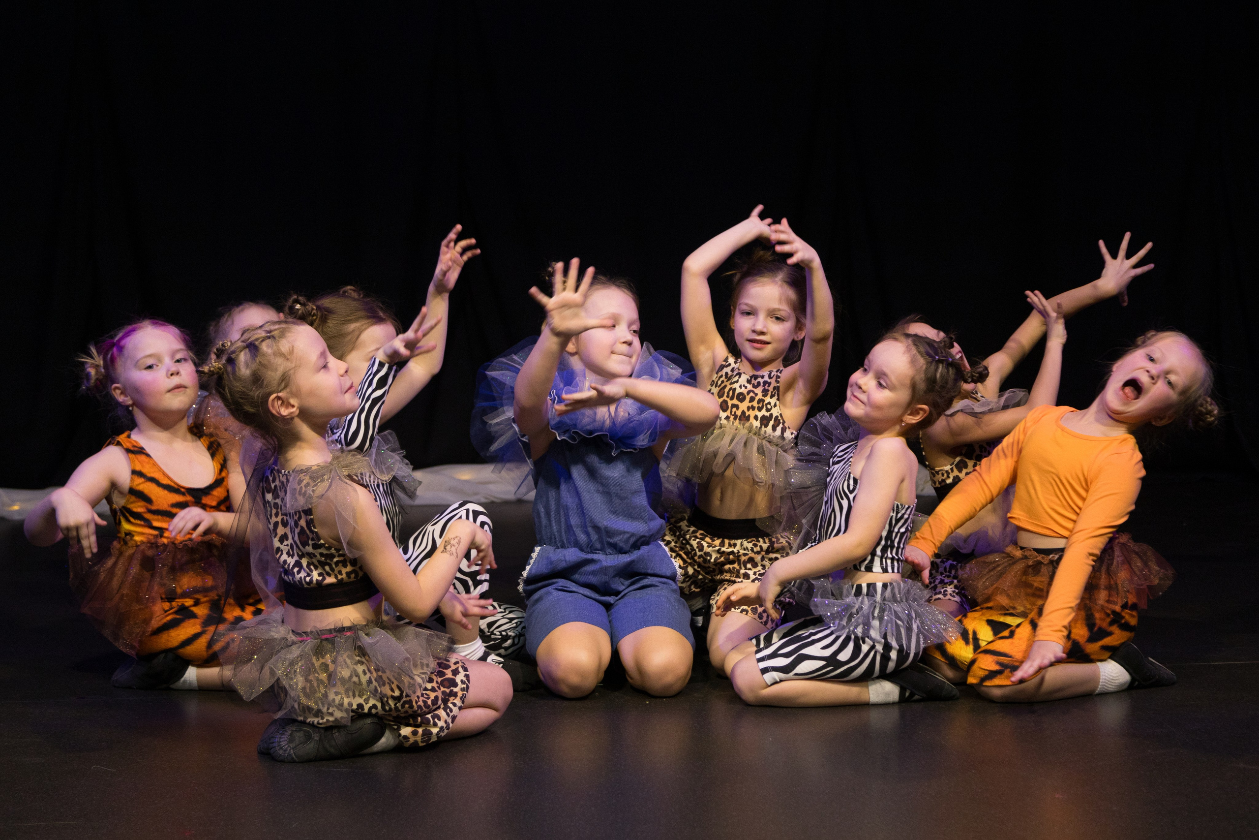 Отчетный танцевальный концерт детей 2-7 лет. Детский и контент фотограф Надя Волкова Санкт-Петербург