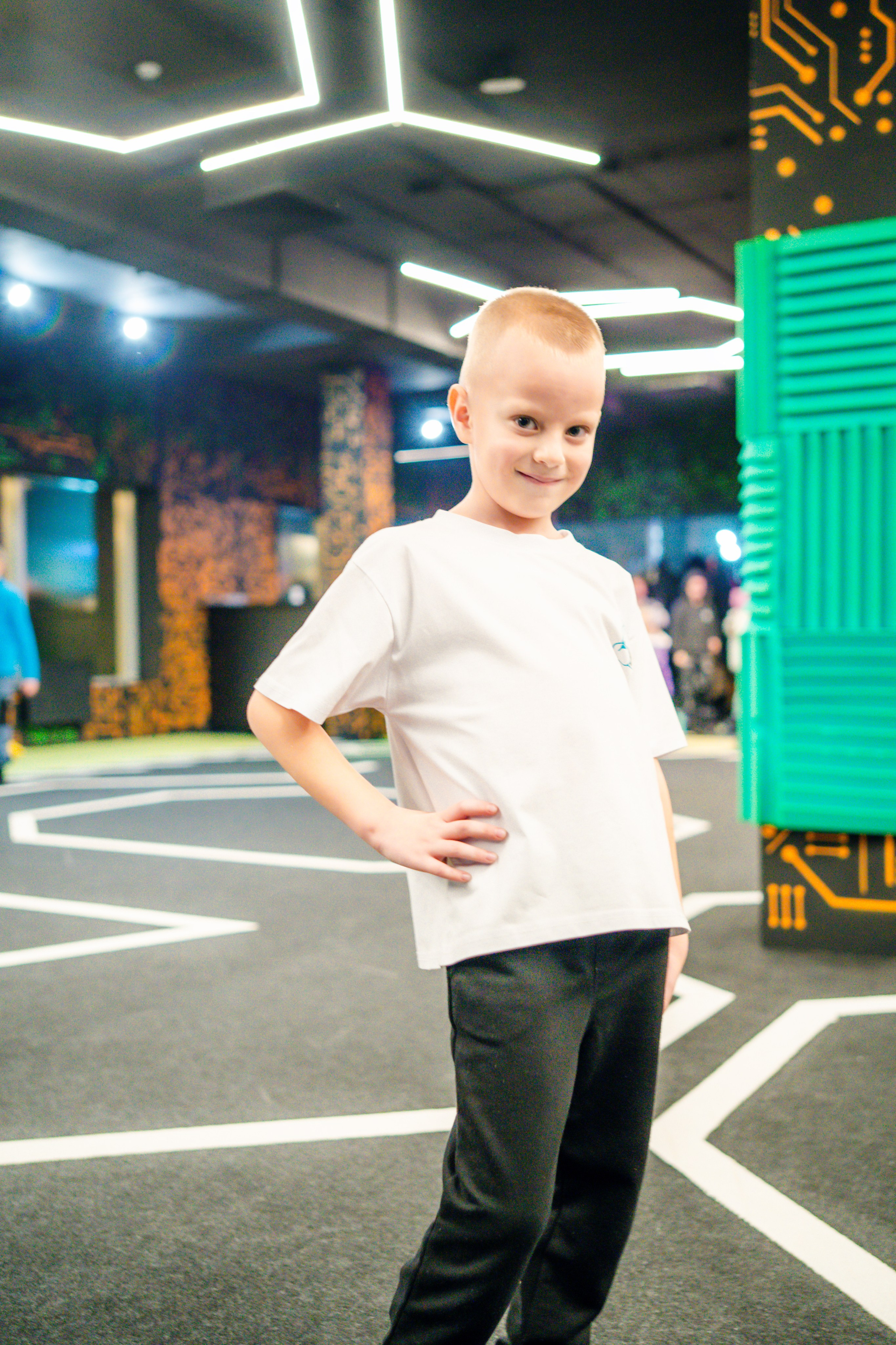 VR (November-December 2024). Felixtones