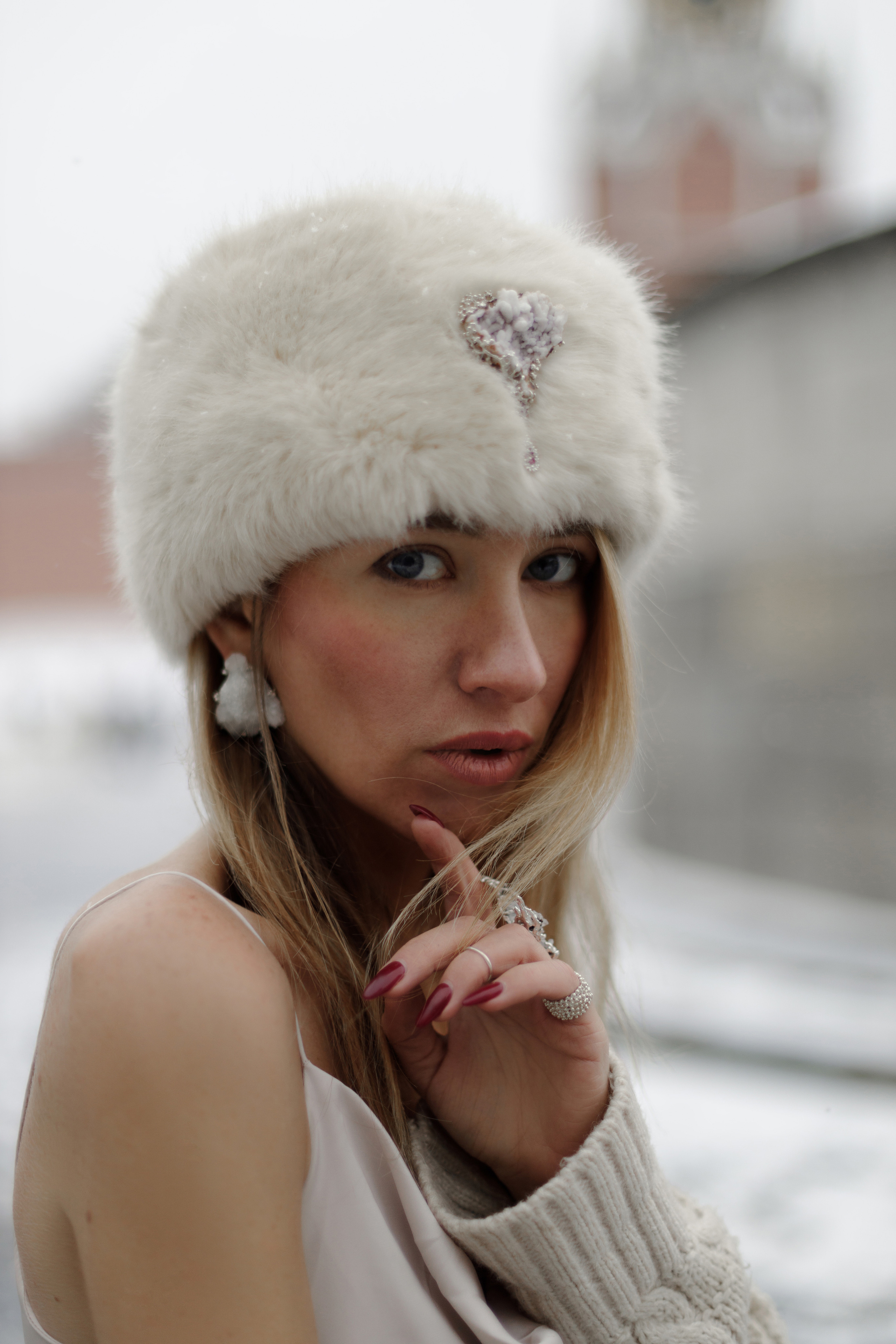 Лена и Грета на Красной площади. Свадебный и портретный фотограф в Москве Кристина Золотова