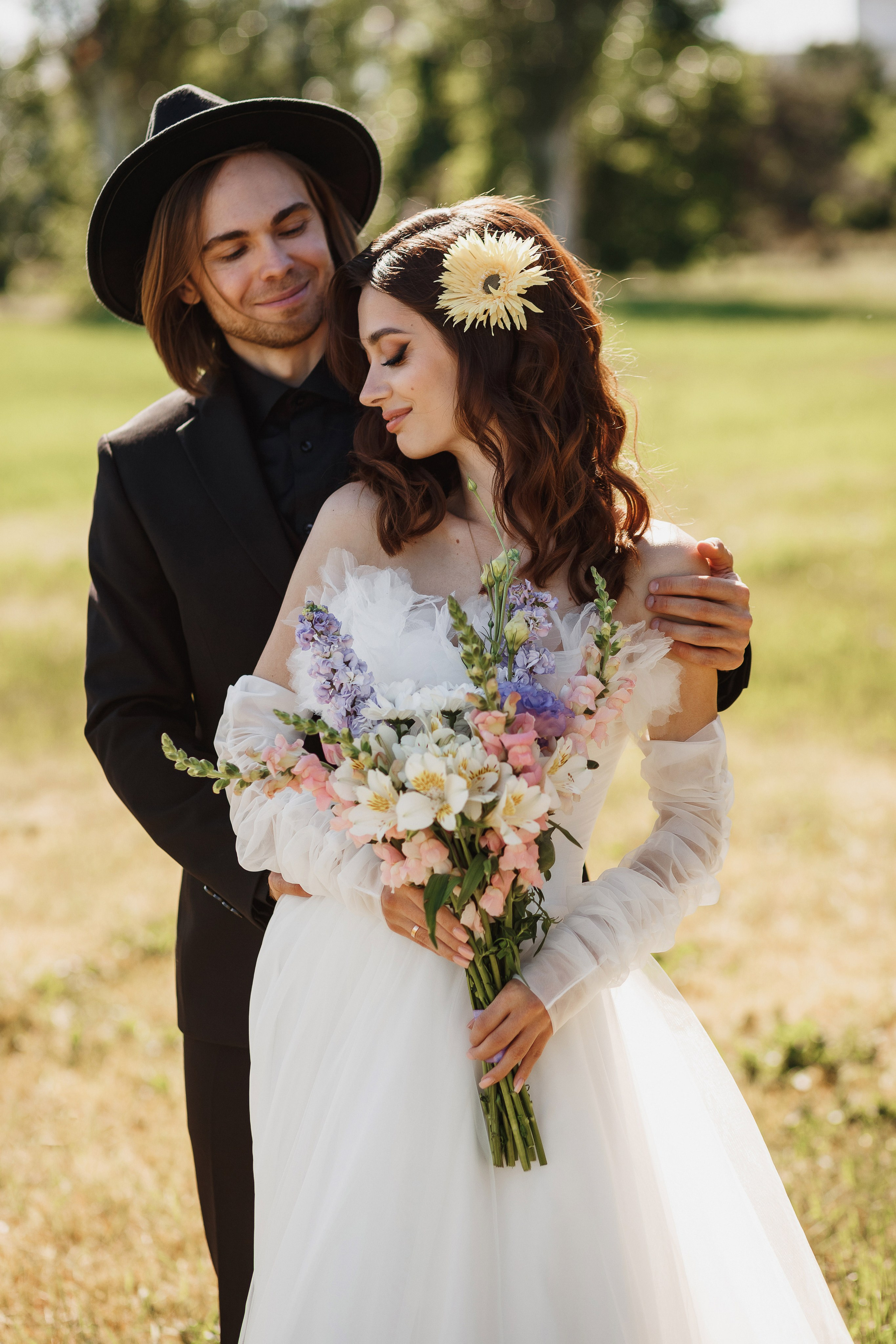 Свадебная фотосессия Михаила и Валерии на Чеховской набережной. Свадебный и семейный фотограф в Таганроге Бакарюк Антон