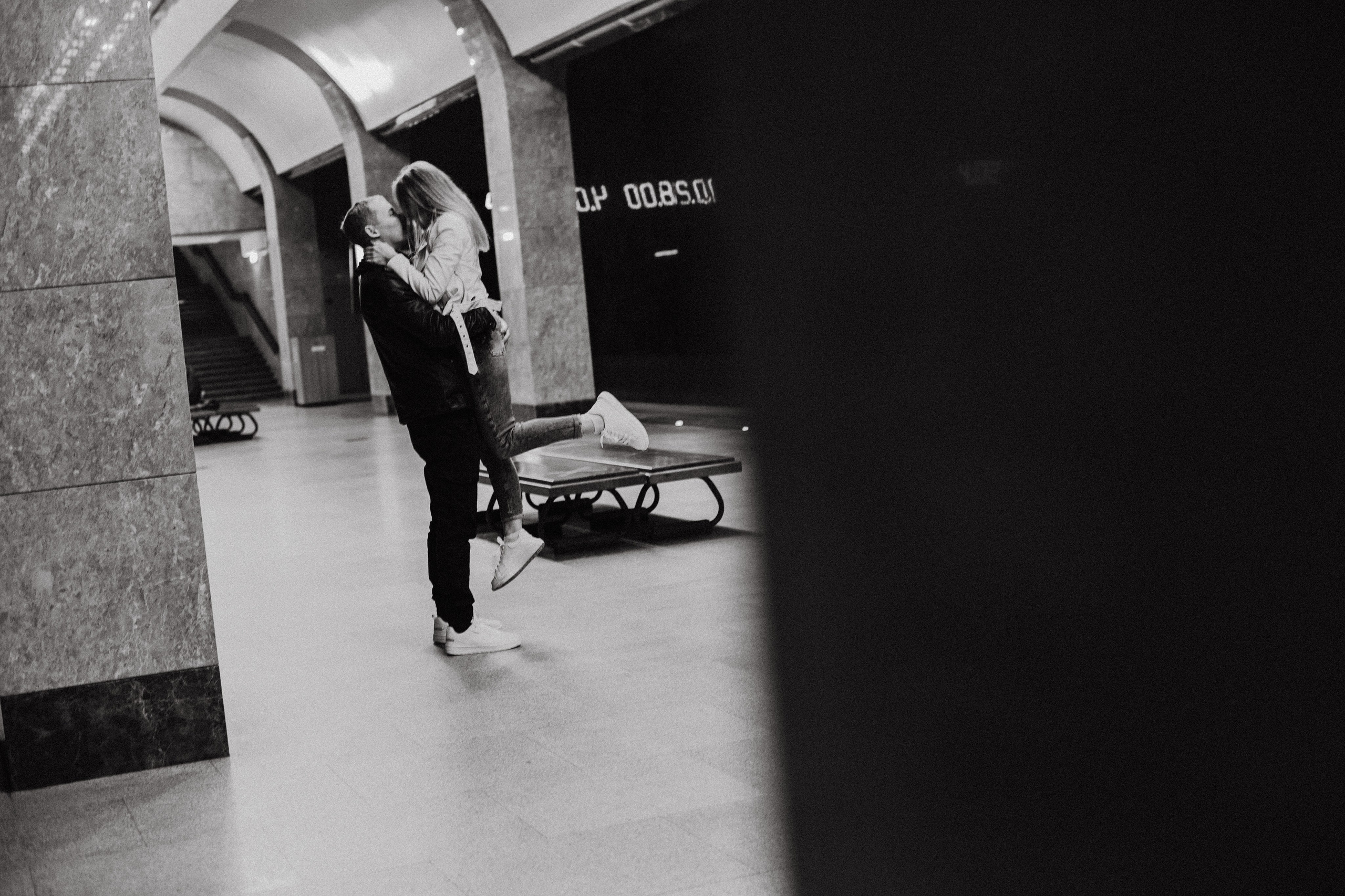 С+ П. Метро. Фотограф в Нижнем Новгороде