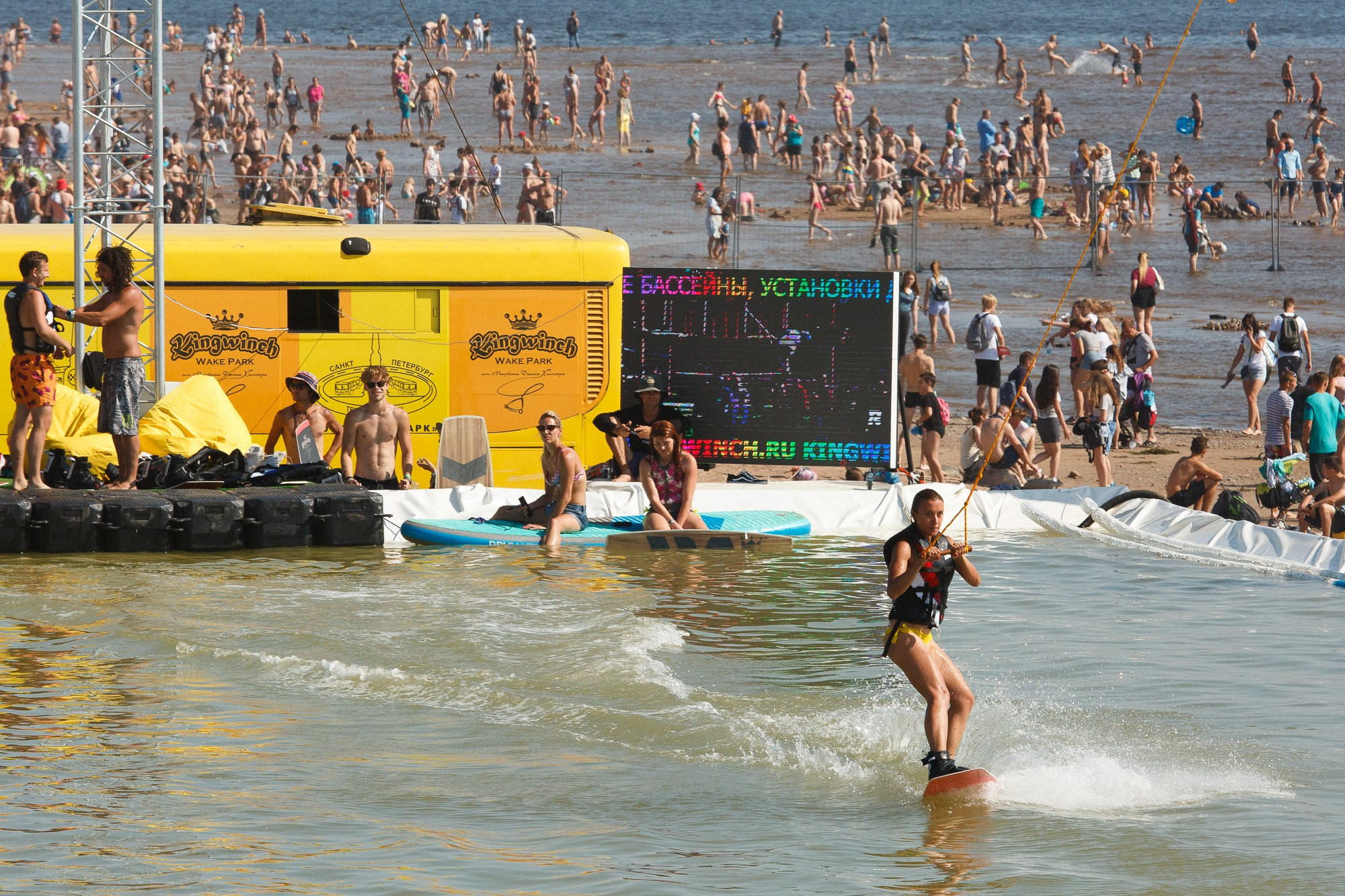 ФЕСТИВАЛЬ ВКОНТАКТЕ. Рабочая сторона — бизнес портрет и репортаж в Санкт-Петербурге