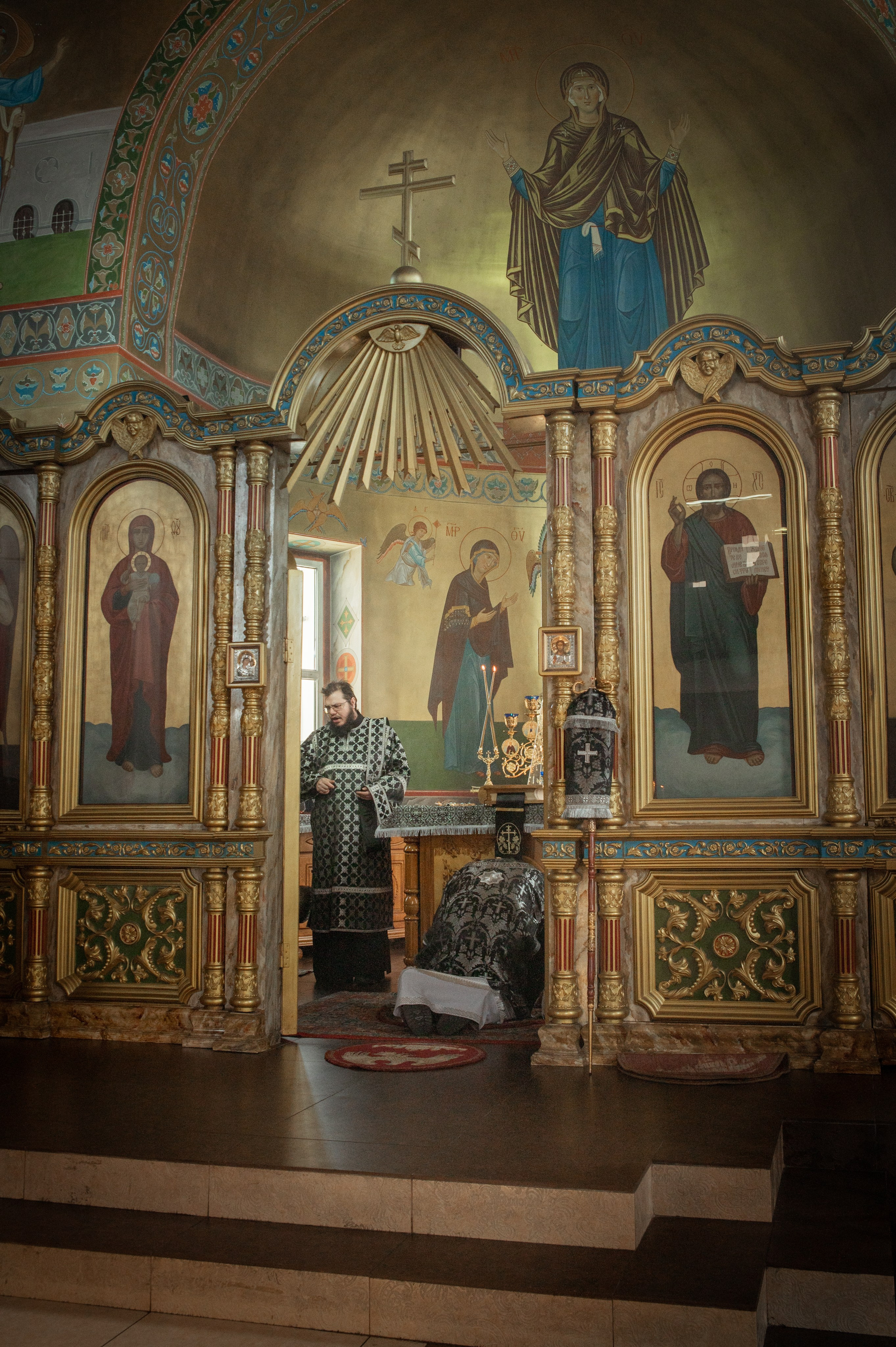 Преждеосвящение Даров. Храм Серафима Саровского. Церковный, семейный и репортажный фотограф Волгоград, Волжский