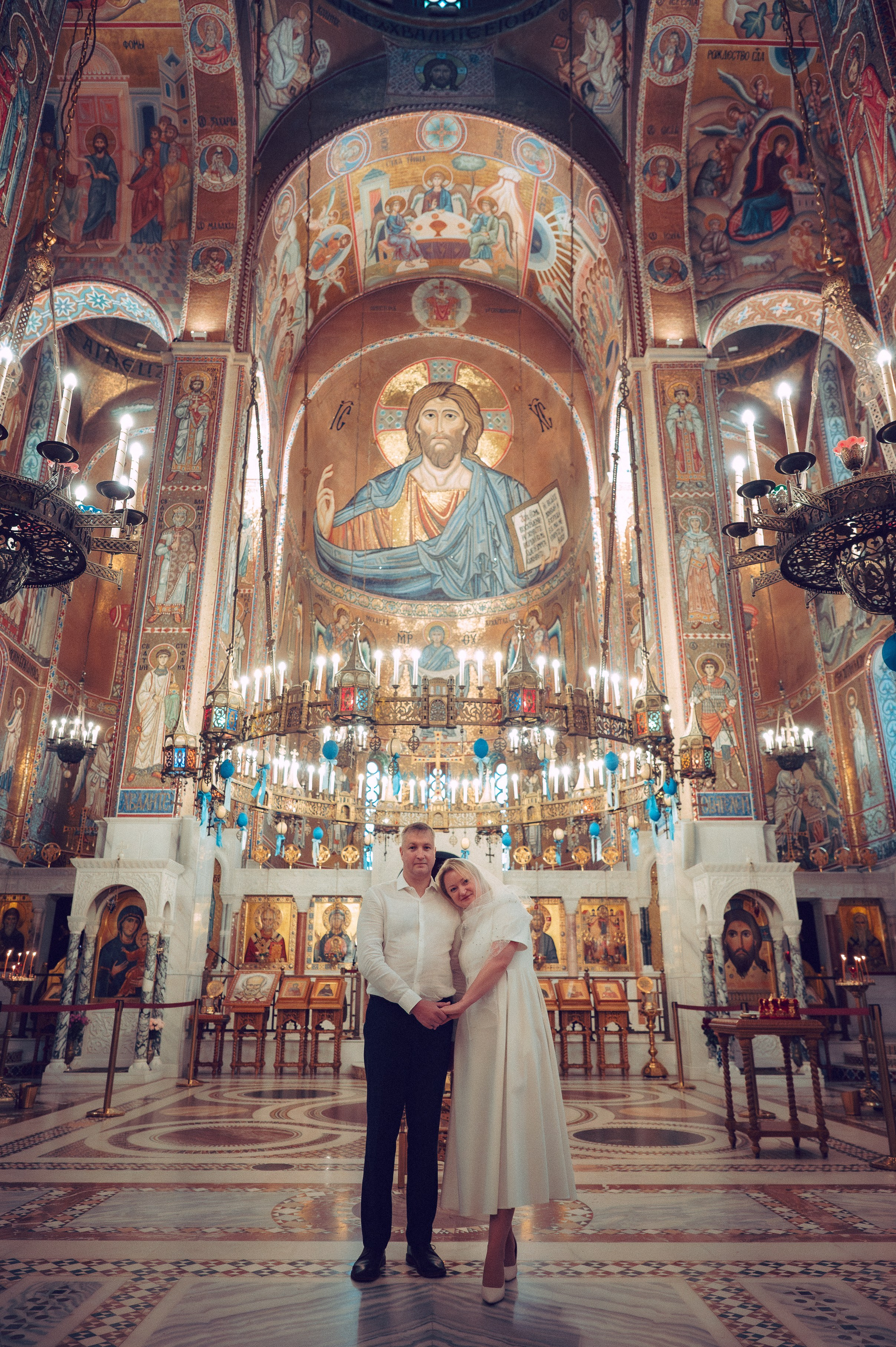Венчание Ильи и Евгении в Храме Покрова Пресвятой Богородицы в Ясенево. Семейный фотограф Руслан Каримов Одинцово Москва