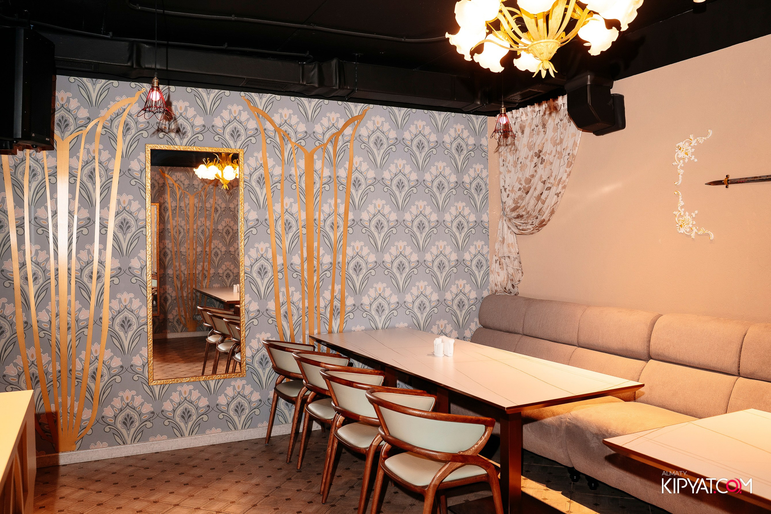 РЕСТОРАН РИС НА НАЗАРБАЕВА. КИПЯТКОМ АЛМАТЫ! Фотосъемка мероприятий в Алматы