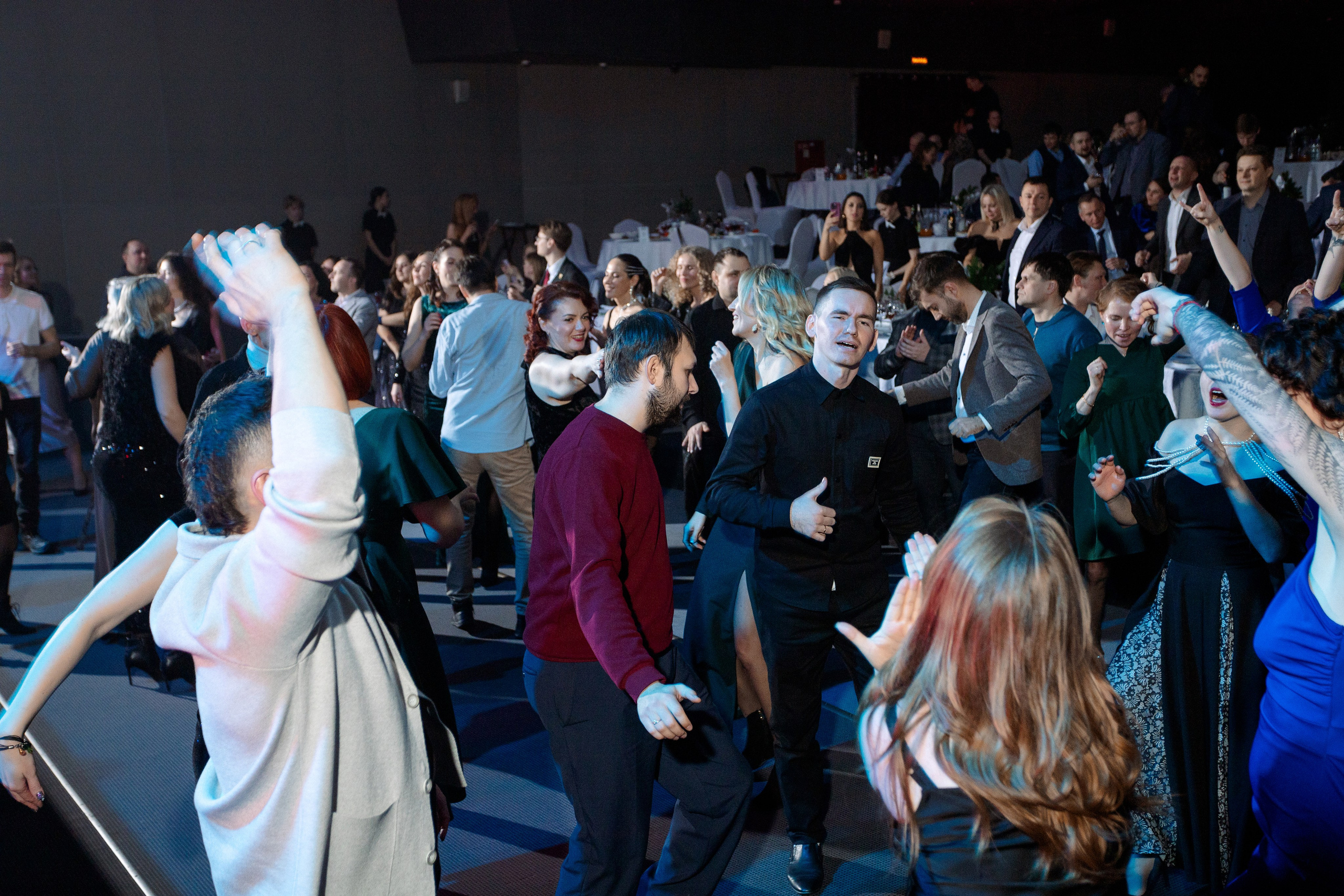 РЕПОРТАЖ: НОВЫЙ ГОД В ДК МЕТАЛЛУРГ. Профессиональный фотограф в Ижевске Леша Петров