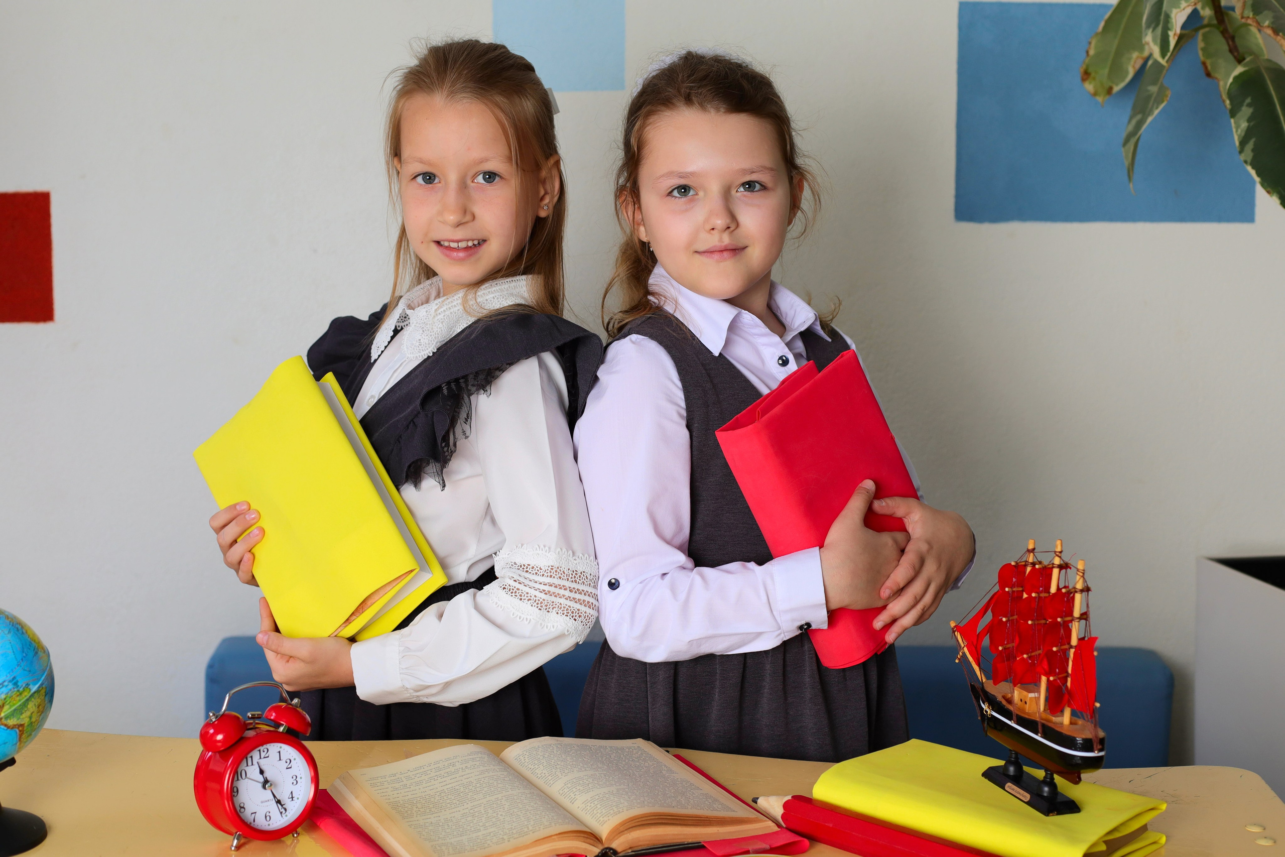 Фотосет 1-4 класс. Выпускные альбомы в Таганроге и Ростовской Области