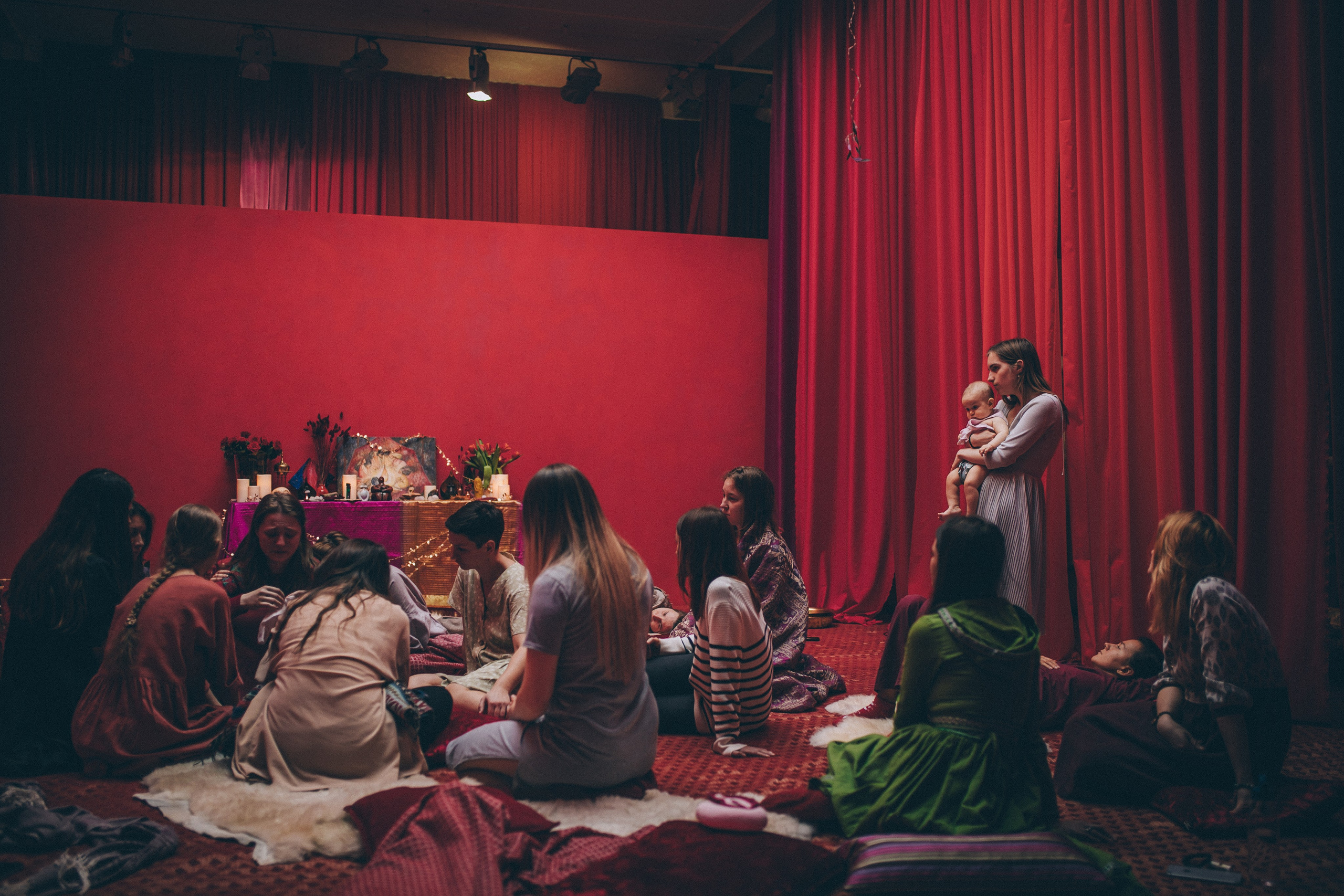 Сакральные женские круги. Фотограф Лебедева Наталья