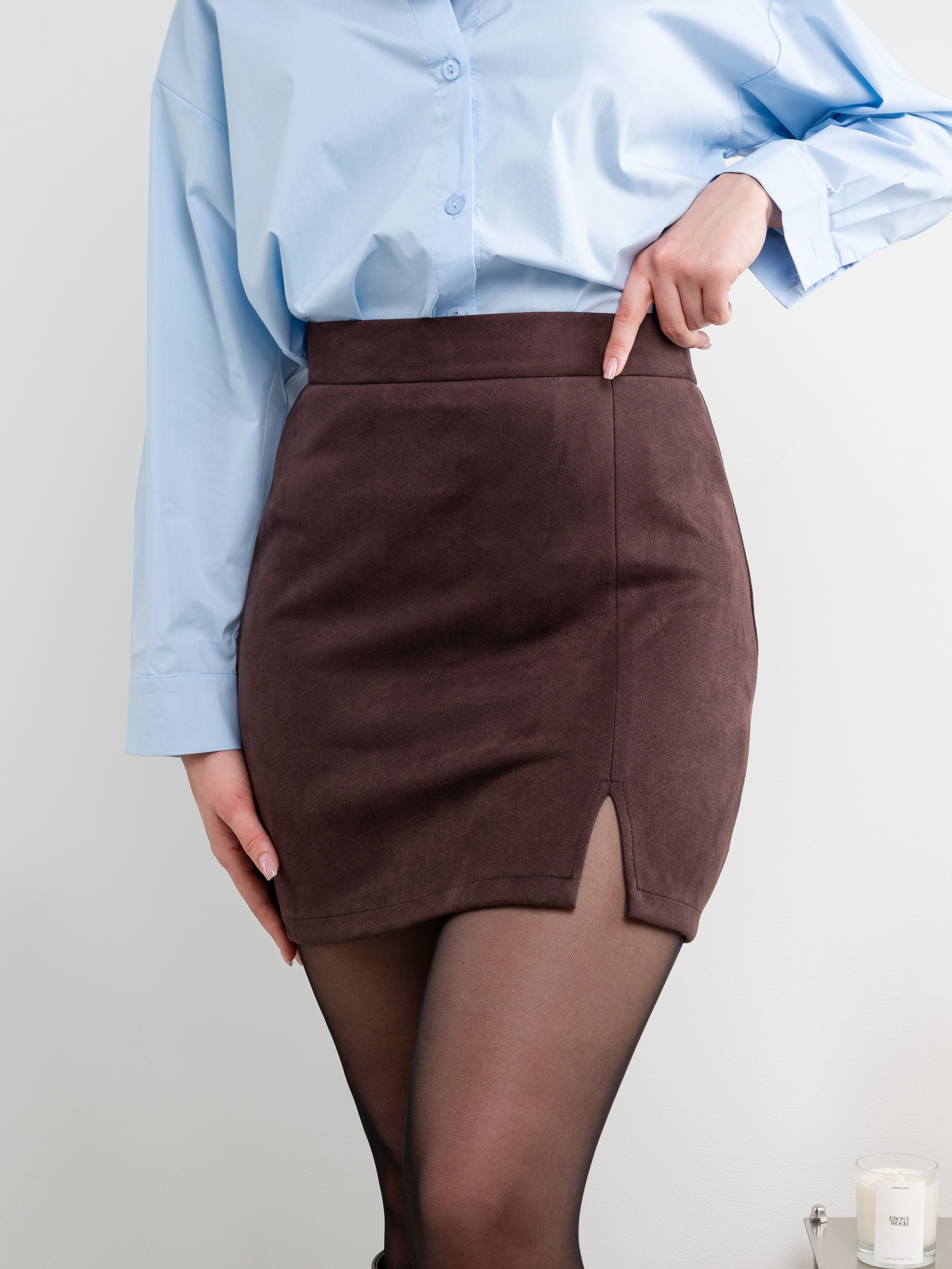 Замшевые юбки серия 2: интерьер+стилист. Предметный фотограф, фото для маркетплейсов Пятигорск, КМВ