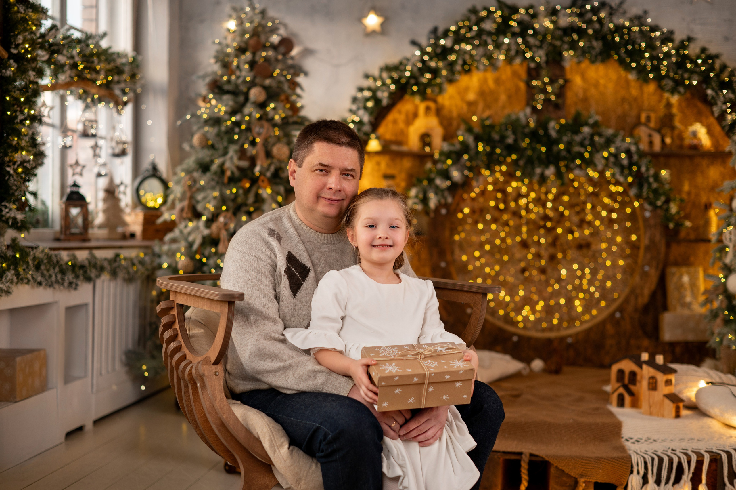 Семейная фотосессия студия Леонардо. Детский и семейный фотограф г. Москва Оксана Катаджи