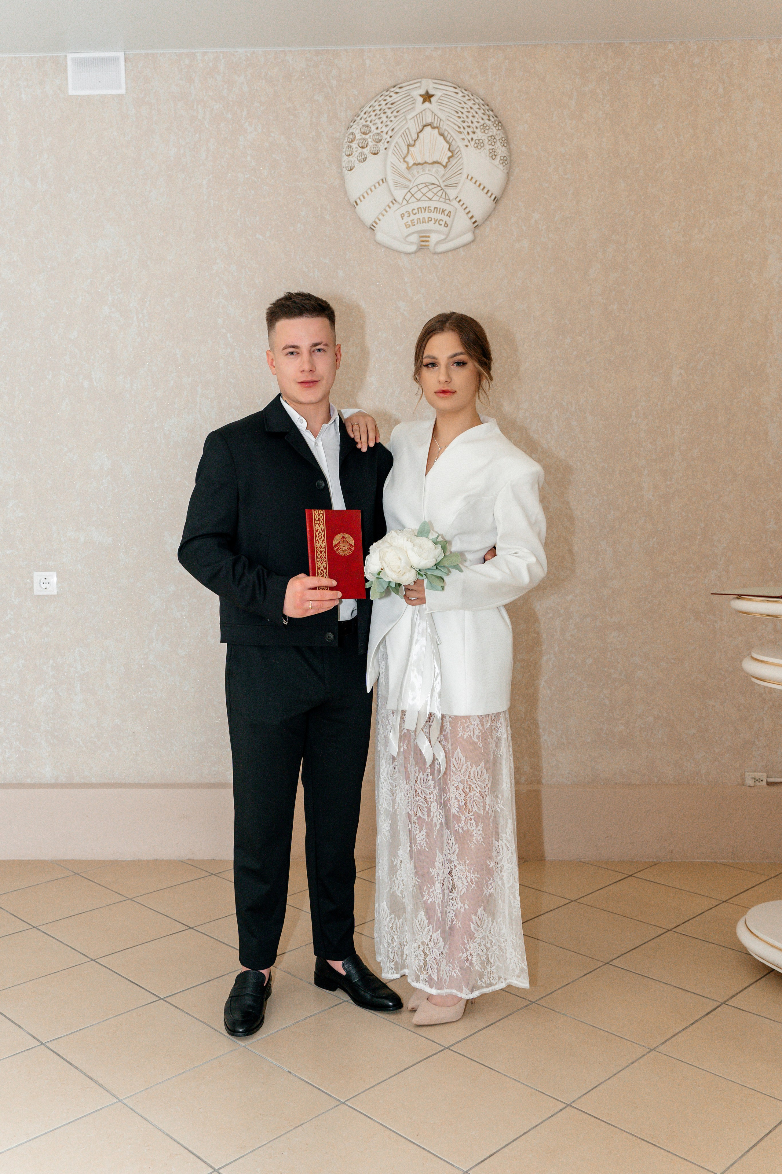 ЗАГС Октябрьского района (малый зал). Ваш семейный фотограф в Минске — Вика Трегубова