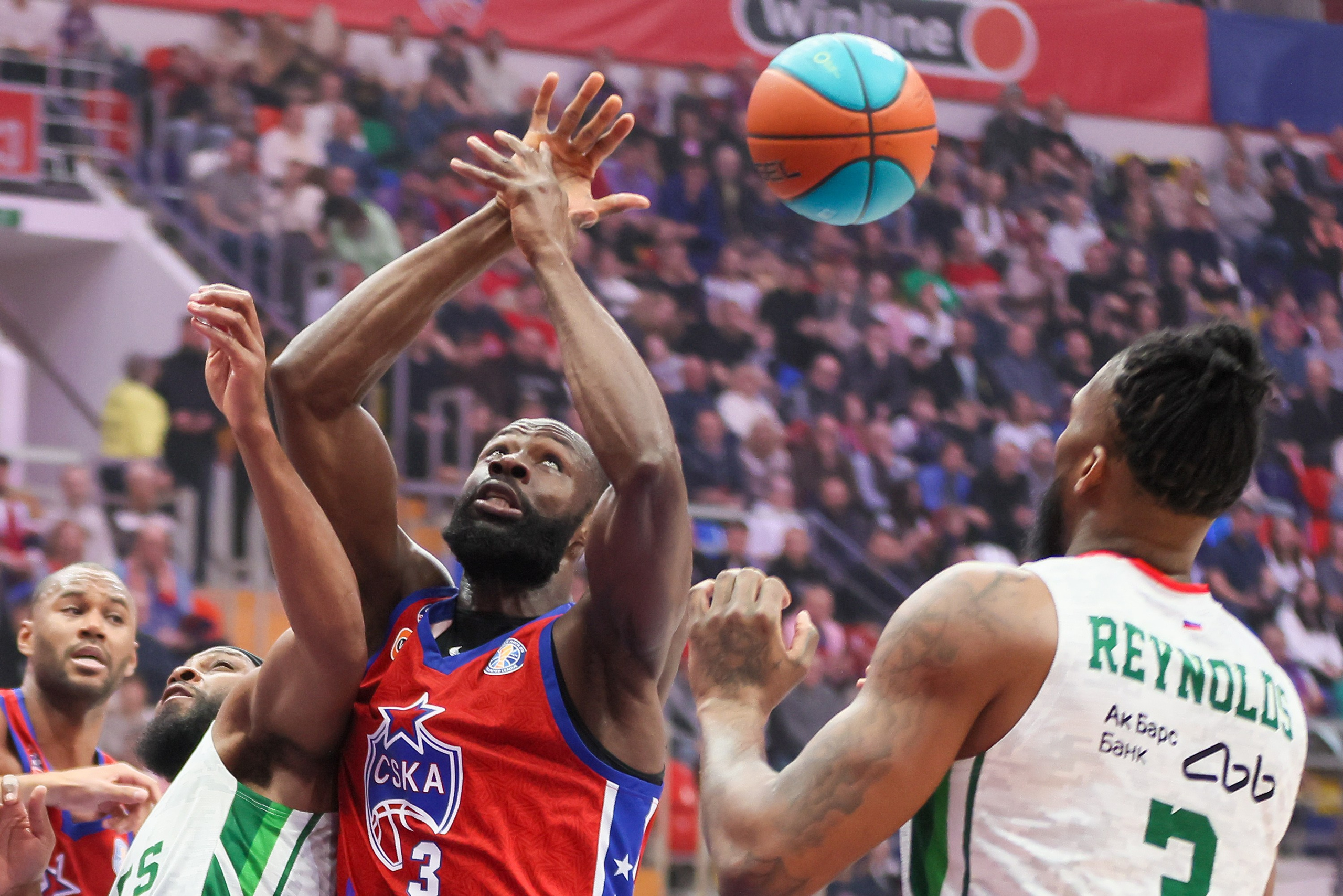 Баскетбол. Спортивный и корпоративный фотограф в Москве Олег Беспалов