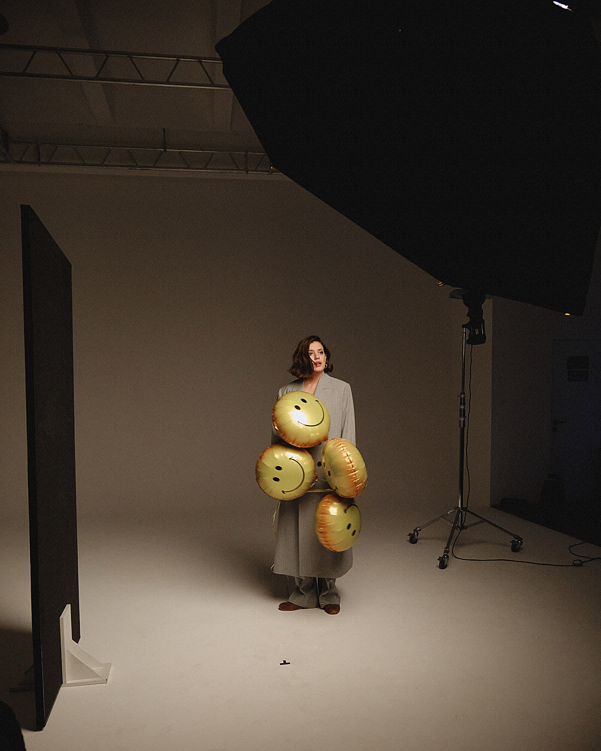 OSTIN x Анна Чиповская SS 25. Портретный и репортажный фотограф в Москве Острикова Анастасия