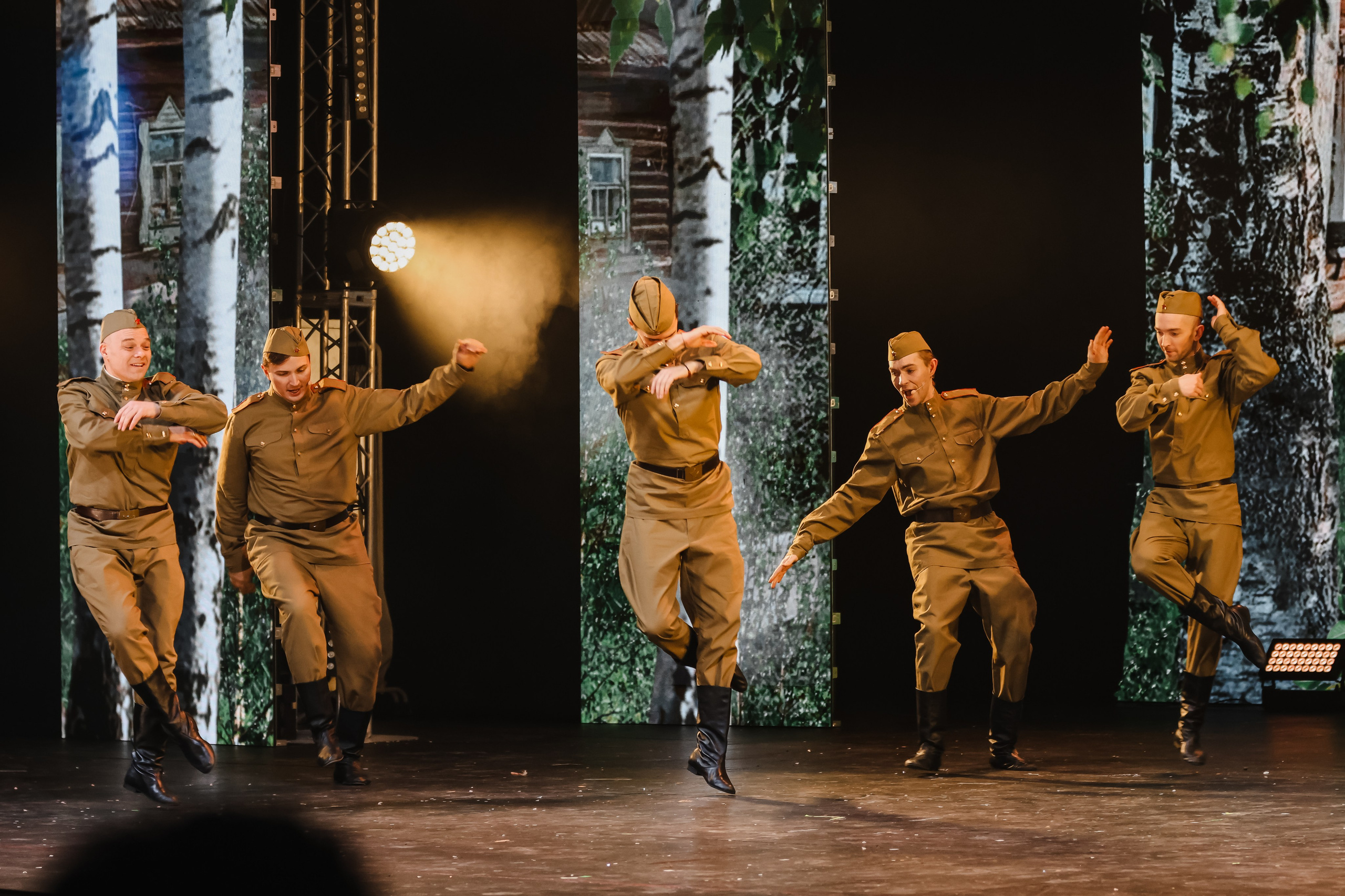 Василий Теркин, театр «Русская песня». Фотограф Ольга Махалова — Санкт-Петербург, Москва, Нижний Новгород